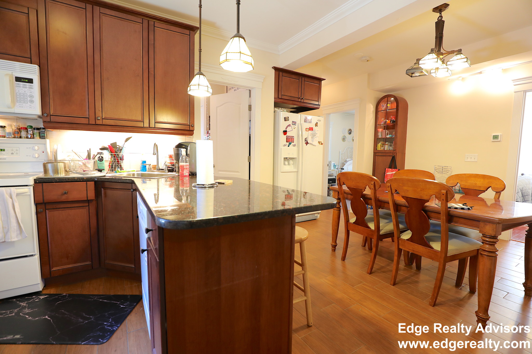 4 bed, 3 bath apartment for rent at 8 Delaware Pl Unit 1, Brighton — photo 1 of 14