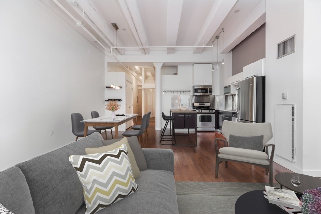 1 bed, 1 bath apartment for rent at 88 Kingston St Unit 5D, Midtown — photo 2 of 6