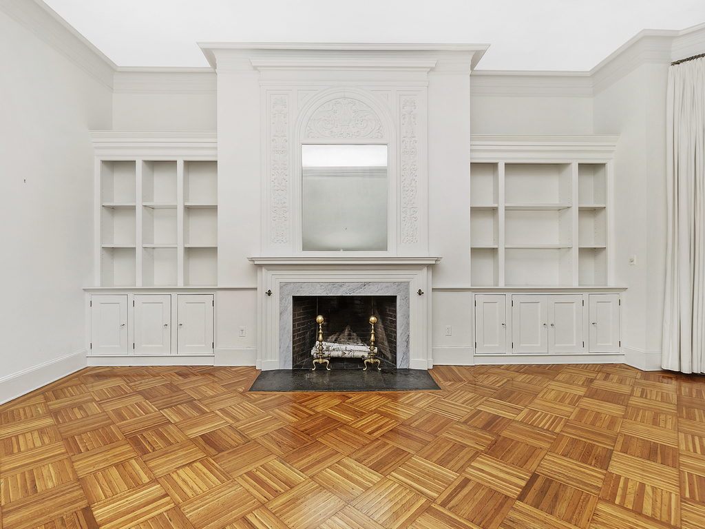 2 bed, 2 bath apartment for rent at 41 Commonwealth Ave Unit 5, Back Bay — photo 2 of 12