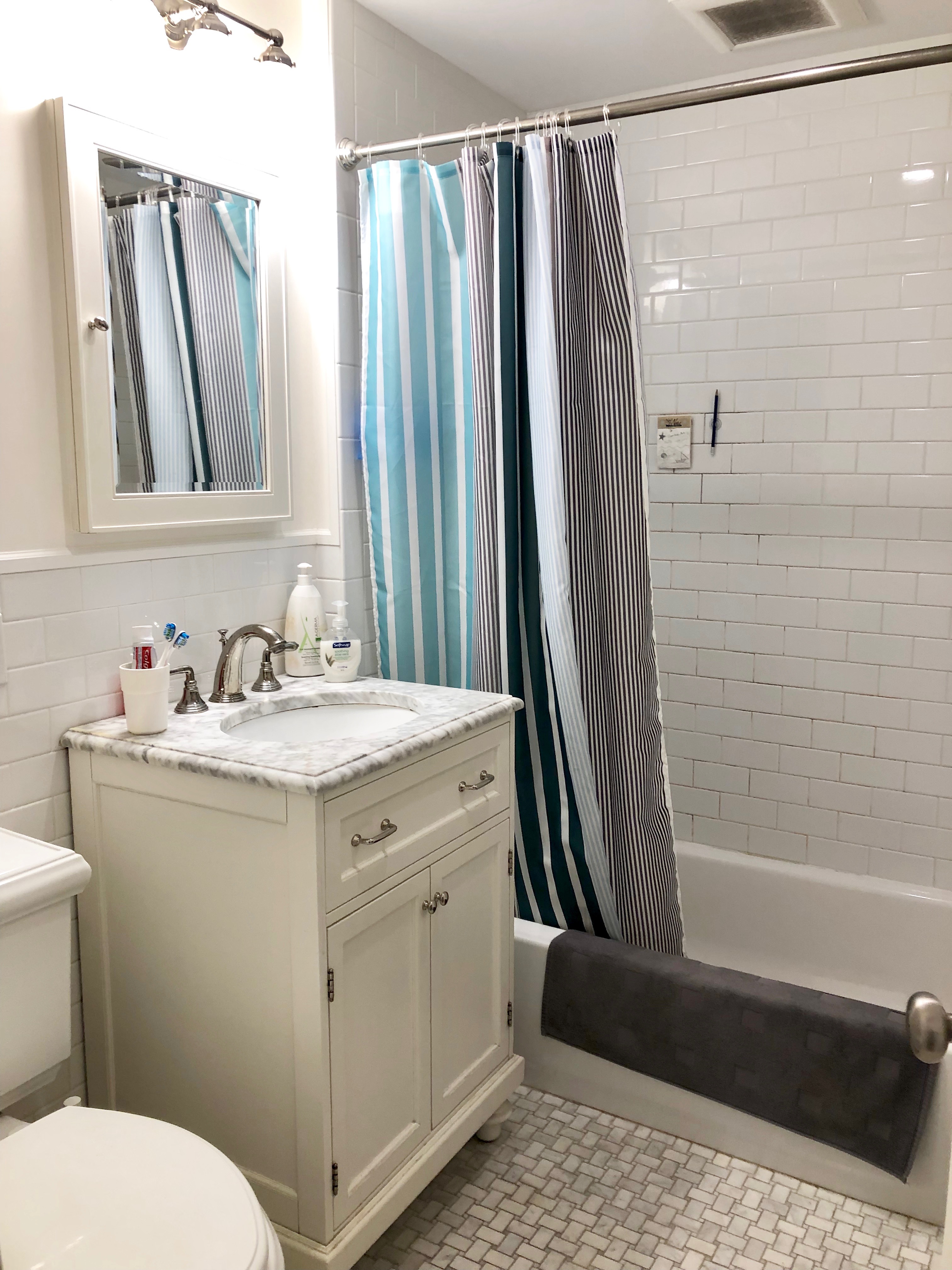 247 Newbury St, Back Bay