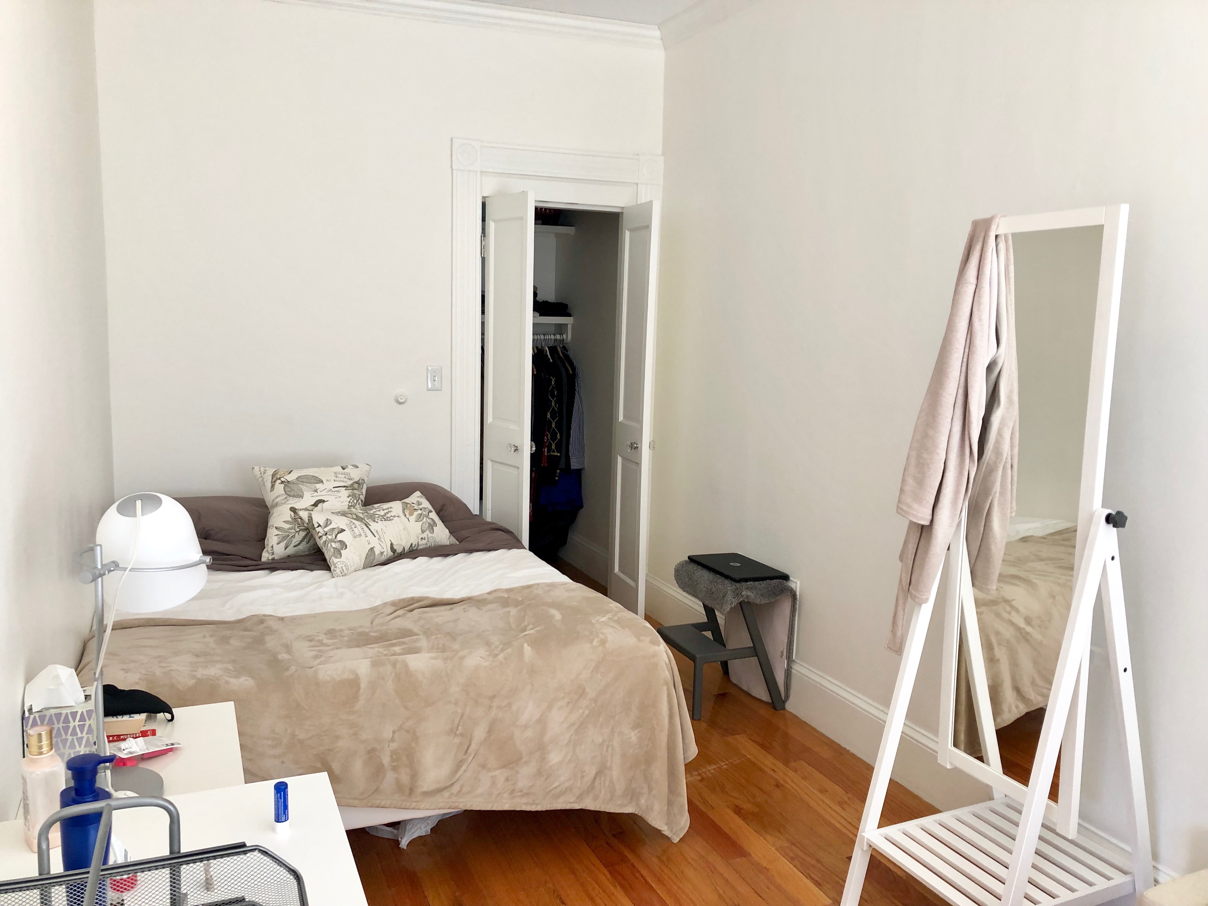 247 Newbury St, Back Bay