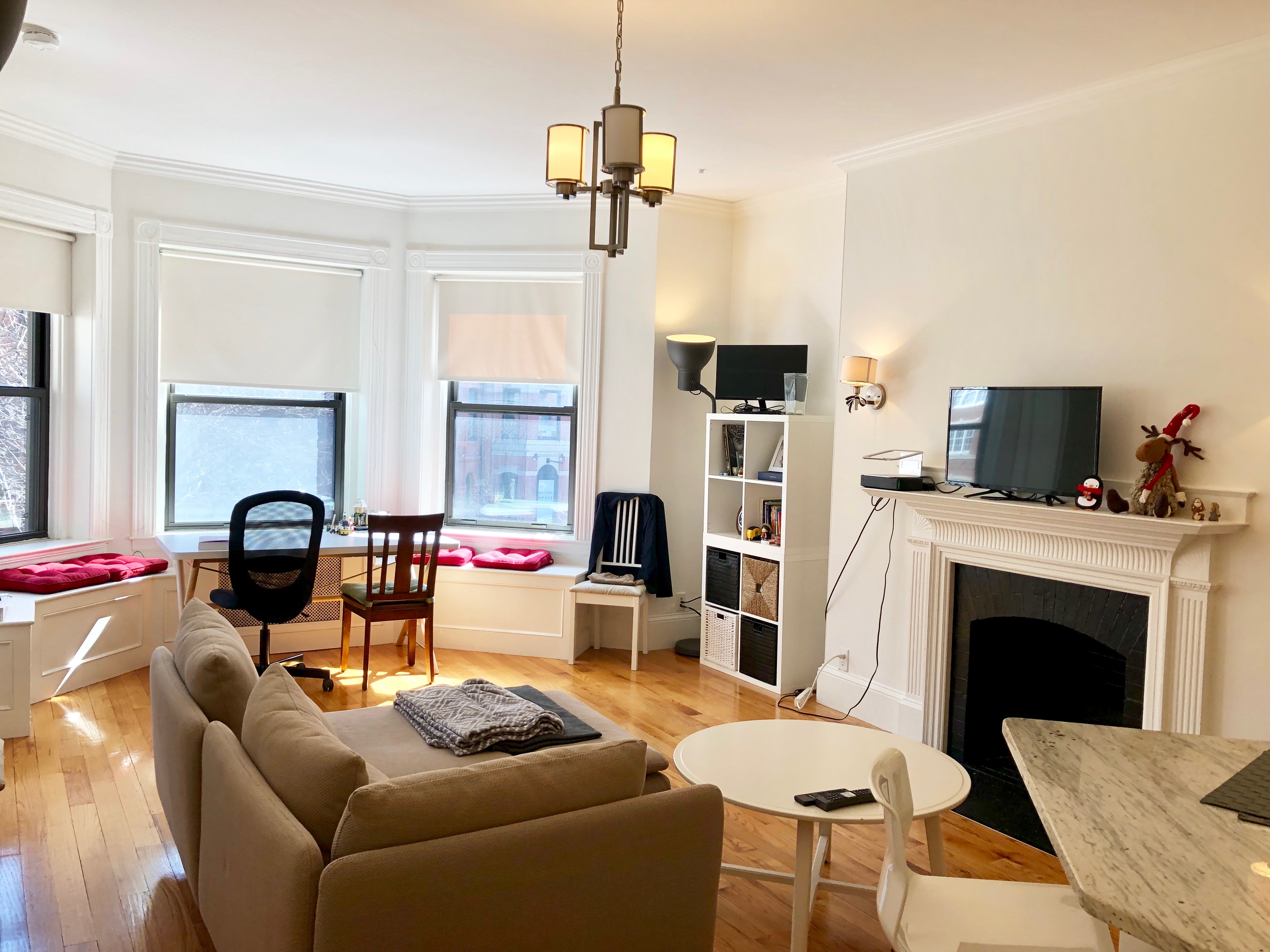 247 Newbury St, Back Bay