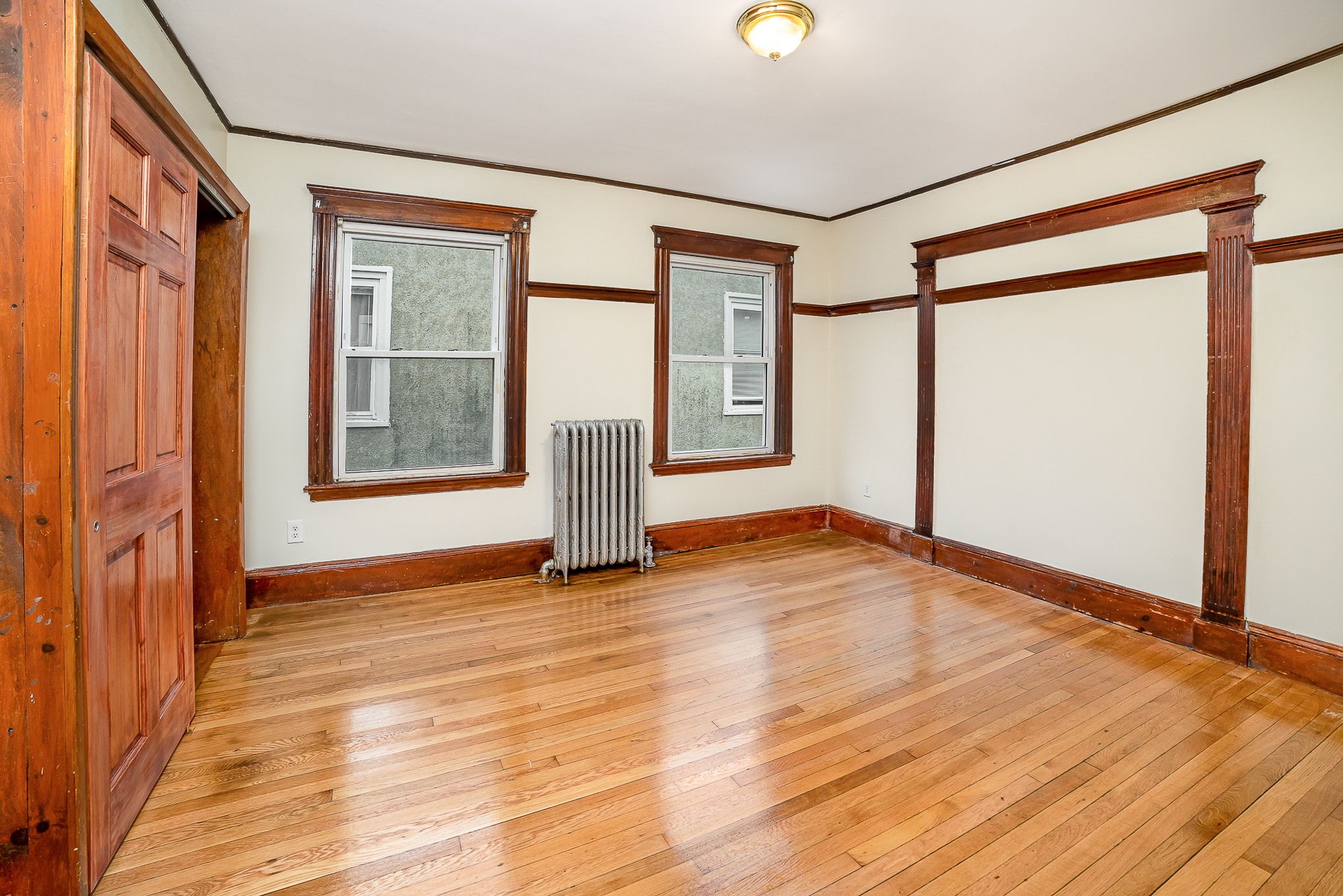 4 bed, 1 bath apartment for rent at 517 Washington St Unit 3, Dorchester — photo 6 of 10