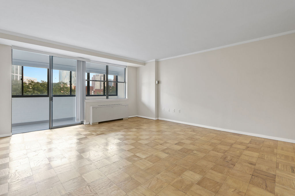 Studio bed, 1 bath apartment for rent at 6 Whittier Pl Unit 7L, West End — photo 1 of 28