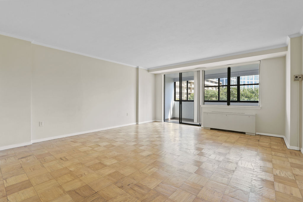Studio bed, 1 bath apartment for rent at 6 Whittier Pl Unit 7L, West End — photo 4 of 28