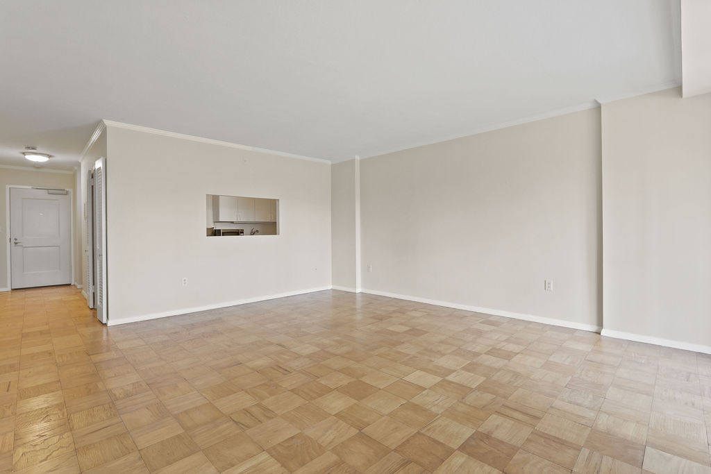 Studio bed, 1 bath apartment for rent at 6 Whittier Pl Unit 7L, West End — photo 5 of 28