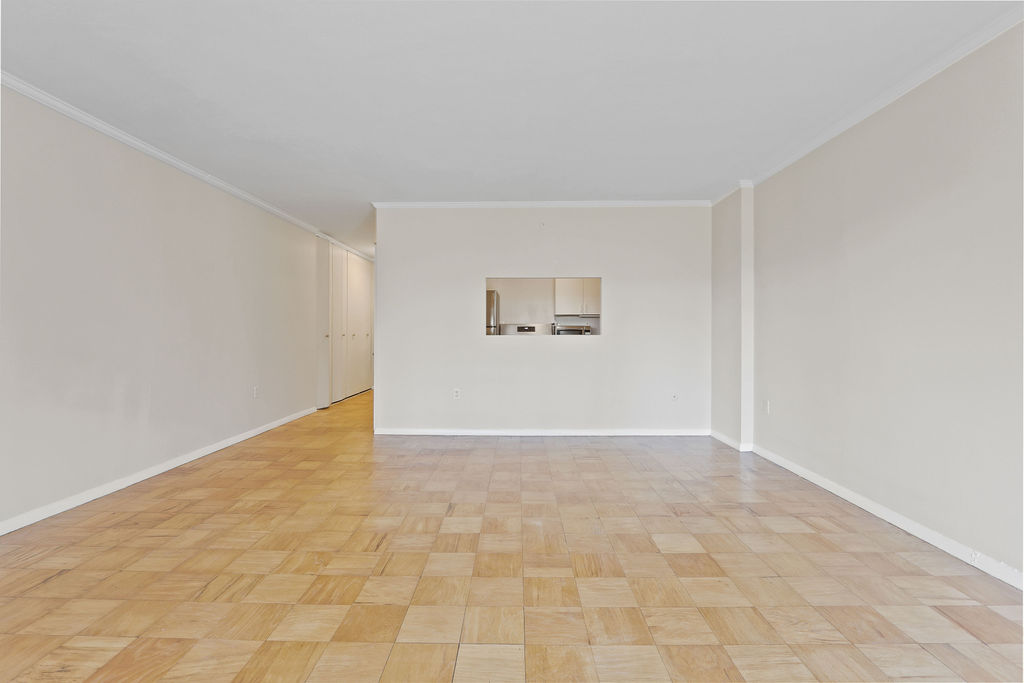 Studio bed, 1 bath apartment for rent at 6 Whittier Pl Unit 7L, West End — photo 6 of 28