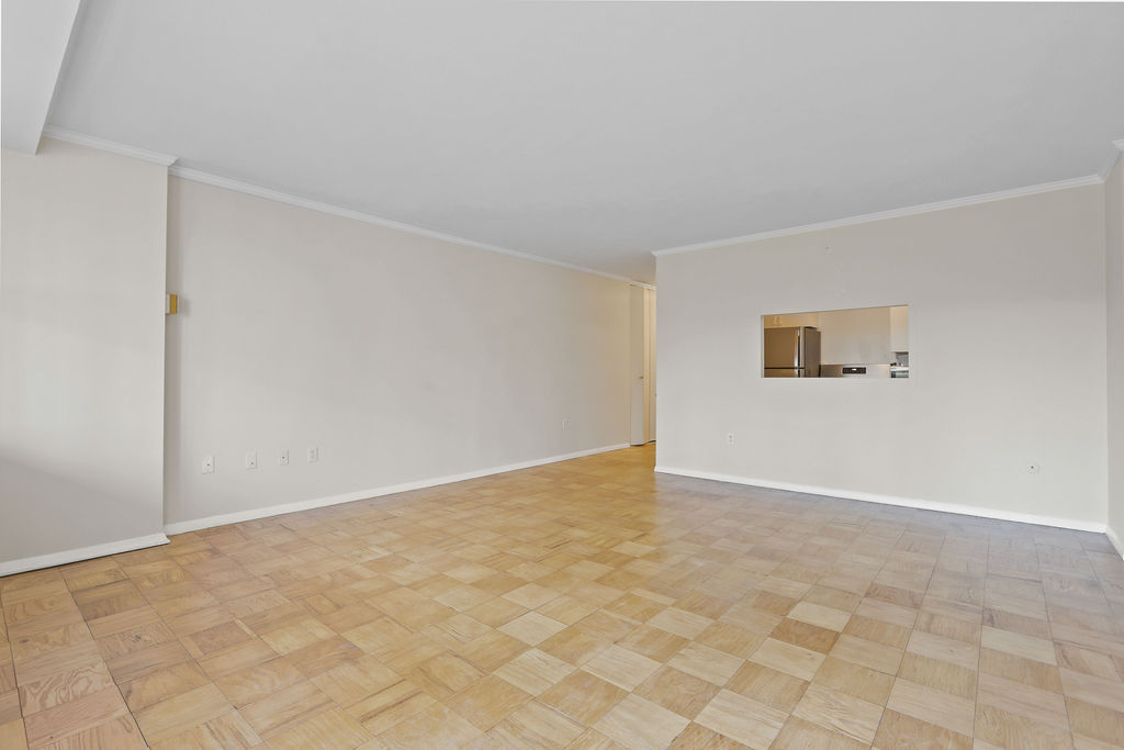 Studio bed, 1 bath apartment for rent at 6 Whittier Pl Unit 7L, West End — photo 7 of 28