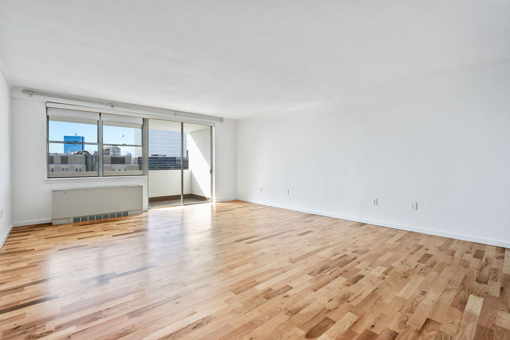 Studio bed, 1 bath apartment for rent at 8 Whittier Pl Unit 21G, West End — photo 3 of 33