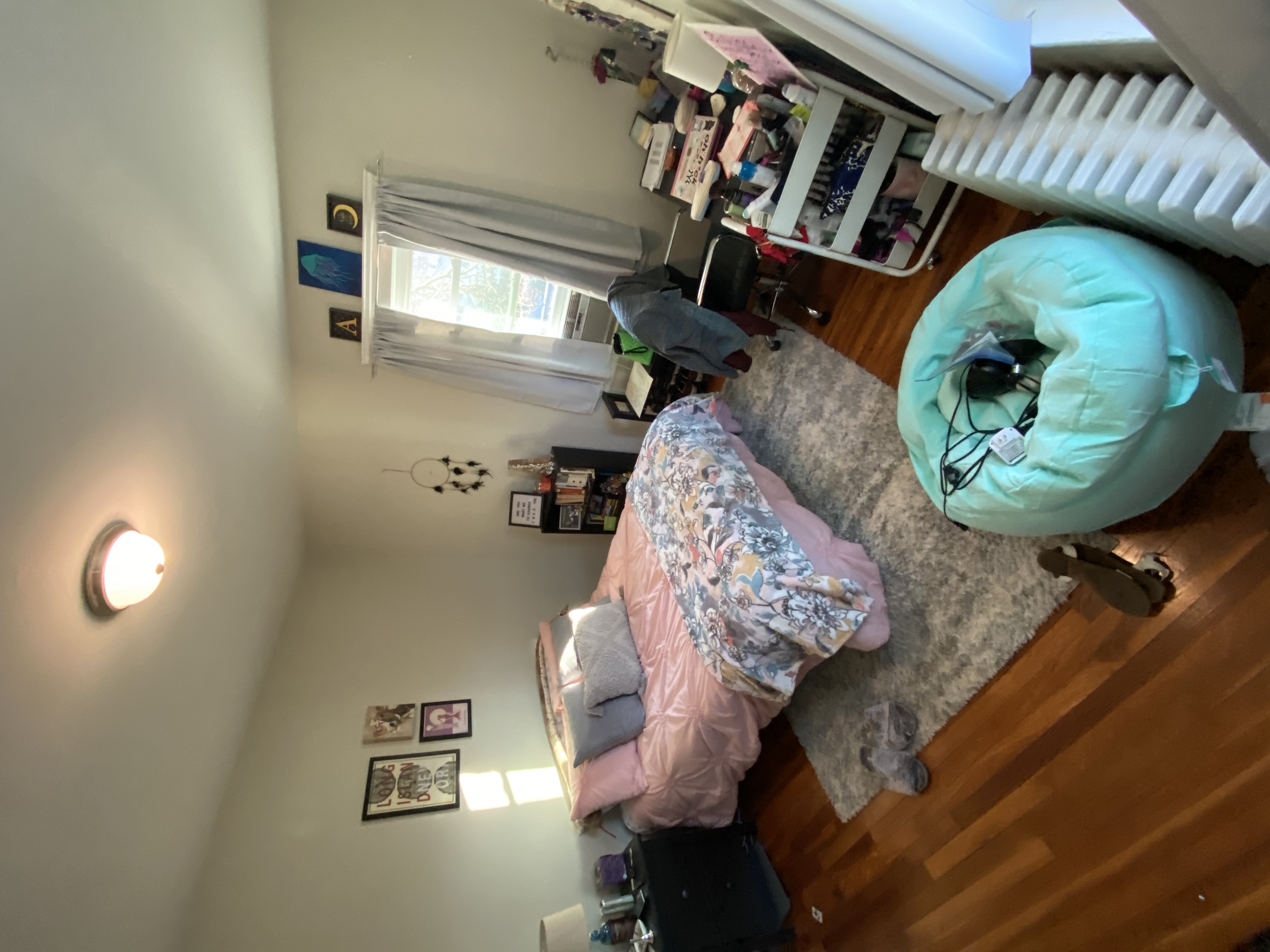 3 bed, 1.5 bath apartment for rent at 204 Chiswick Rd Unit 1, Brighton — photo 2 of 30