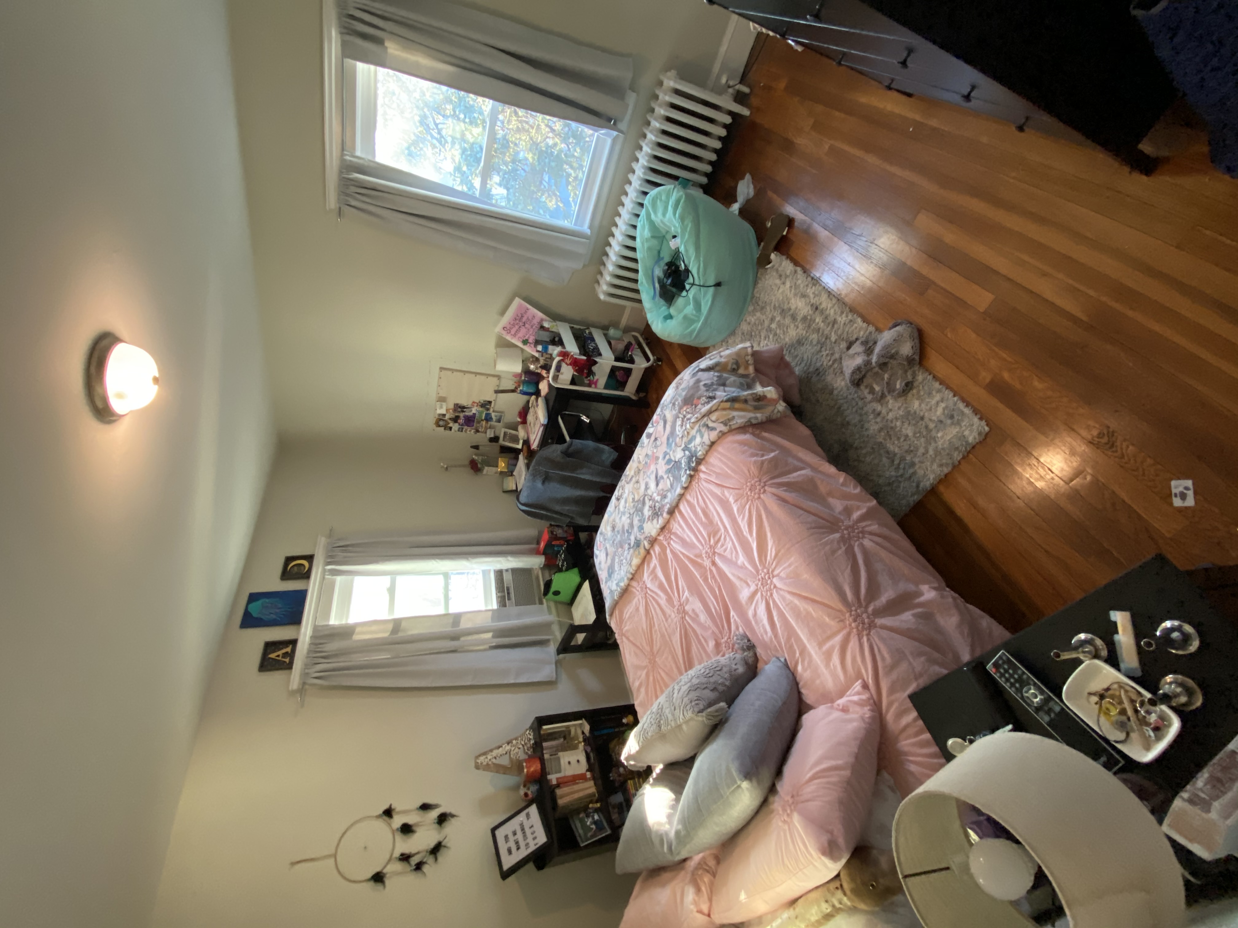 3 bed, 1.5 bath apartment for rent at 204 Chiswick Rd Unit 1, Brighton — photo 3 of 30