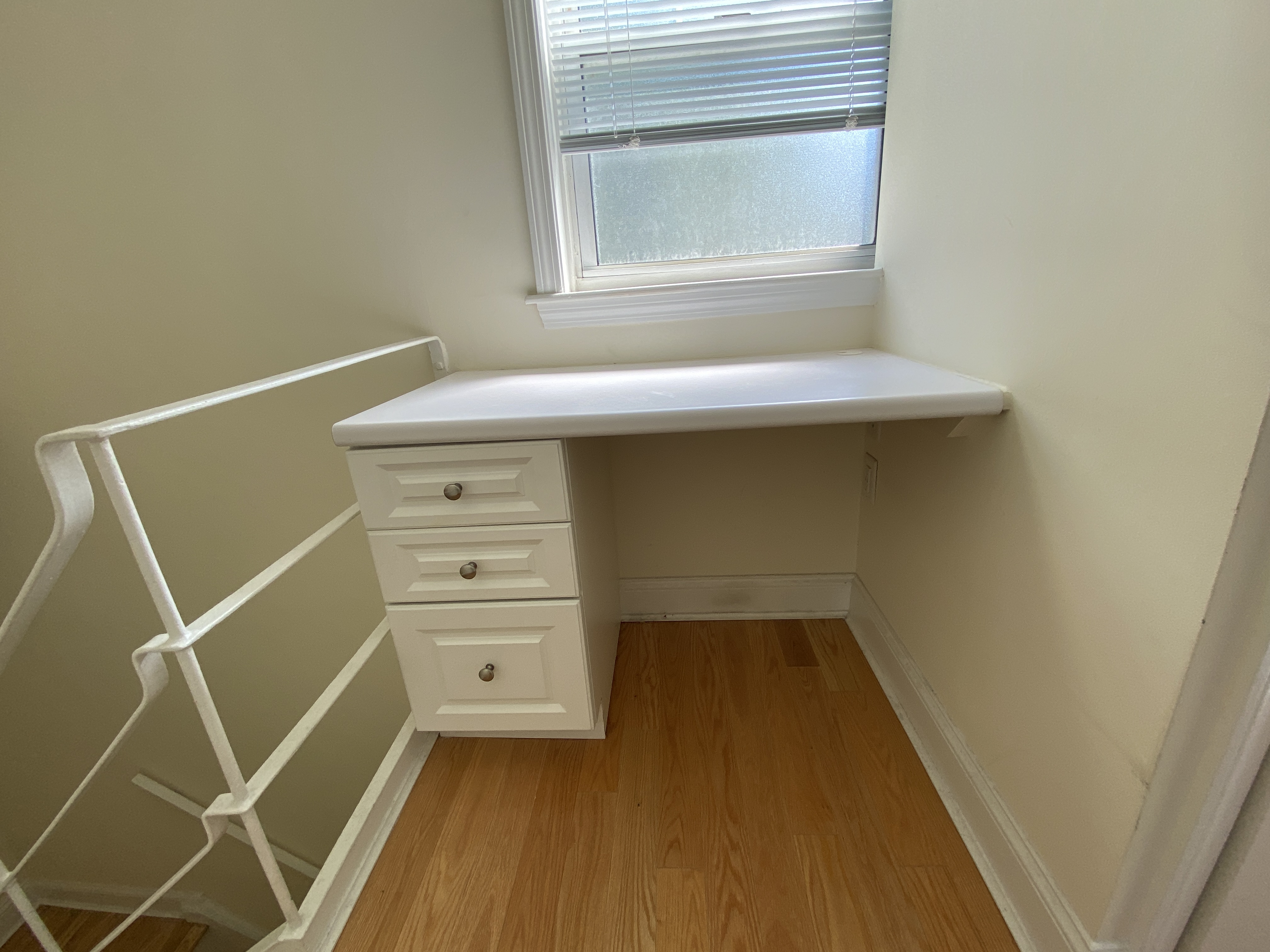 1 bed, 1 bath apartment for rent at 142 Sherman Rd Unit 1Std, Chestnut Hill — photo 3 of 17