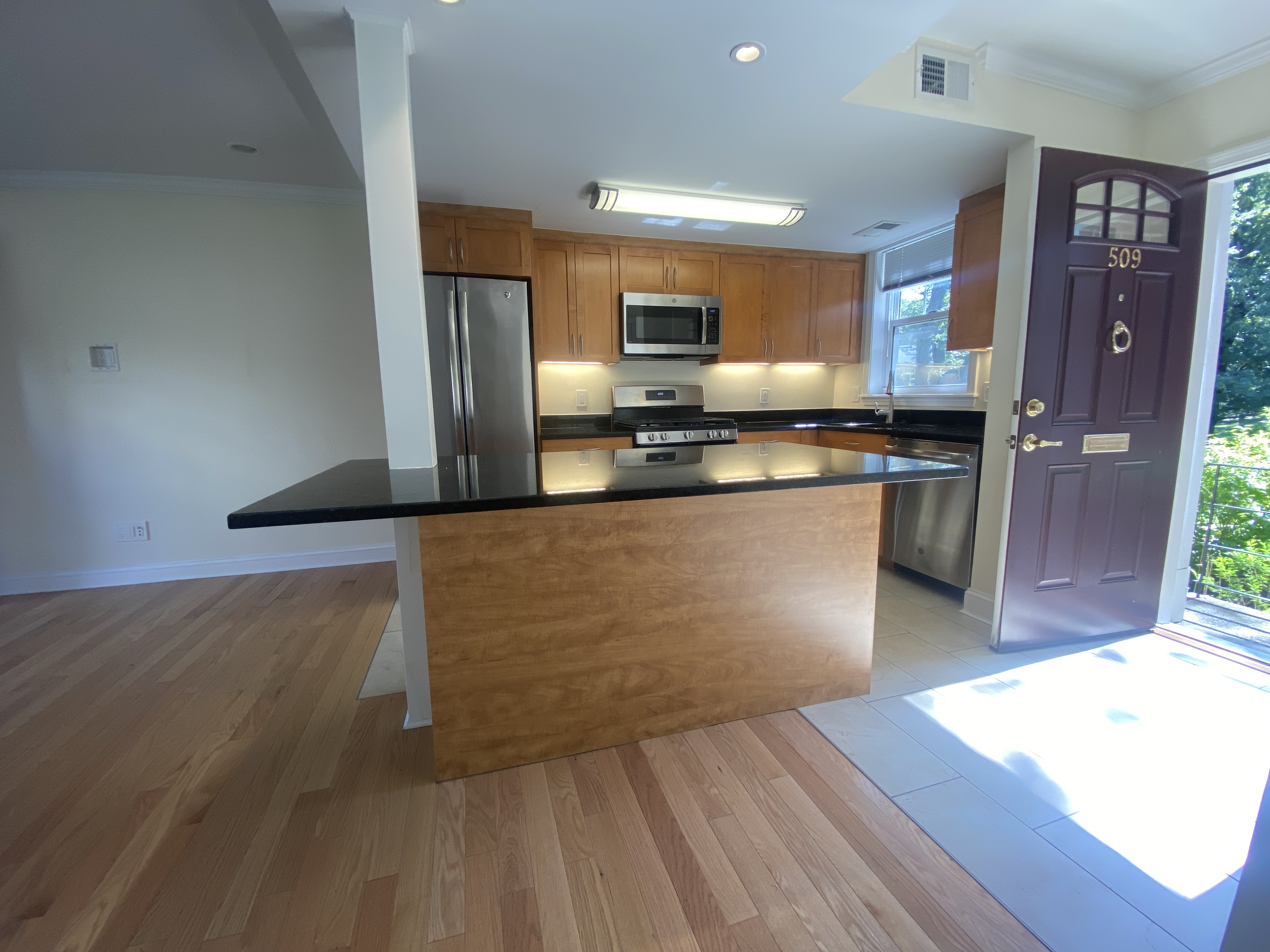 1 bed, 1 bath apartment for rent at 142 Sherman Rd Unit 1Std, Chestnut Hill — photo 10 of 17