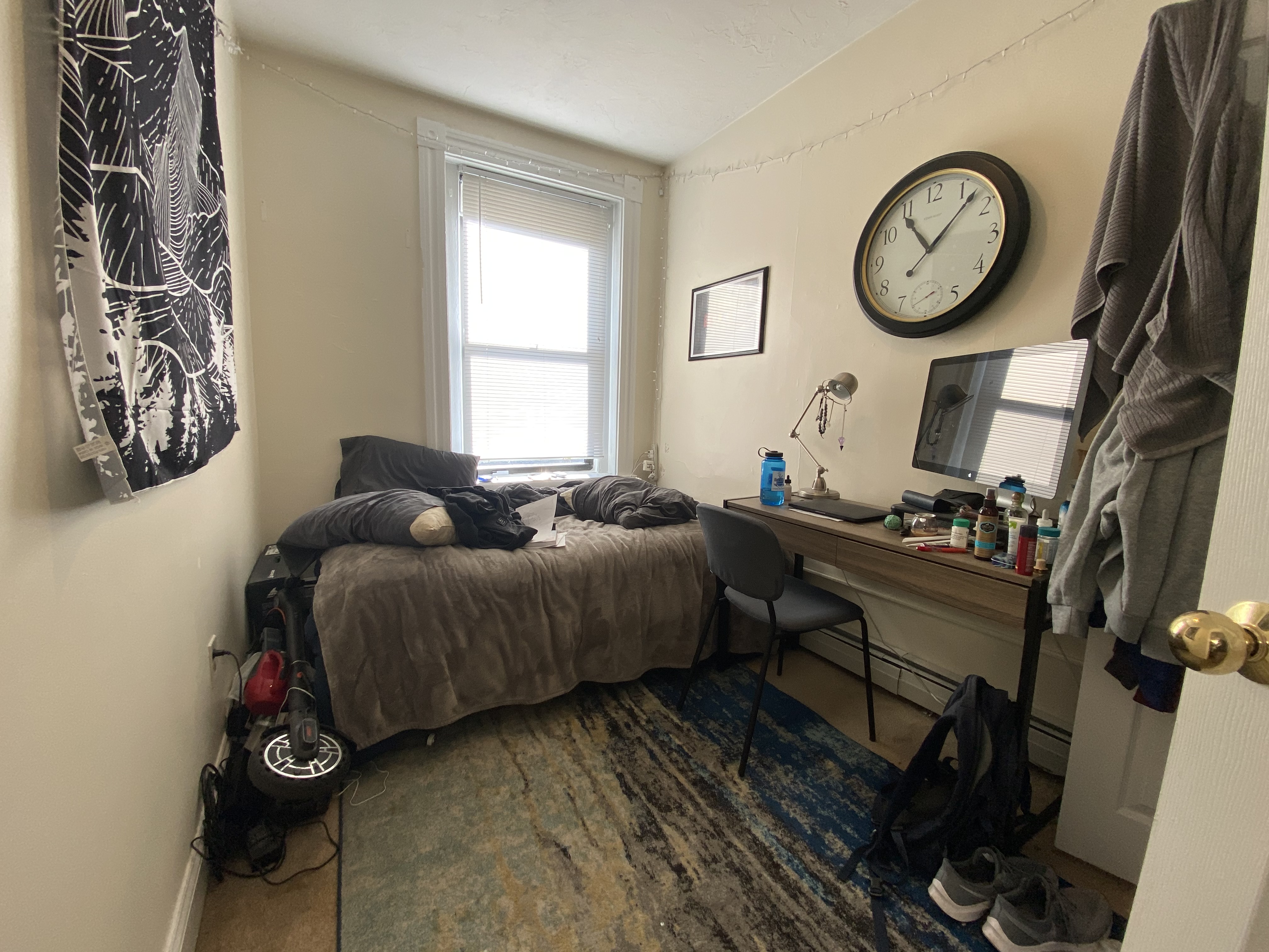 3 bed, 1 bath apartment for rent at 10 Symphony Rd Unit 3, Fenway — photo 2 of 4