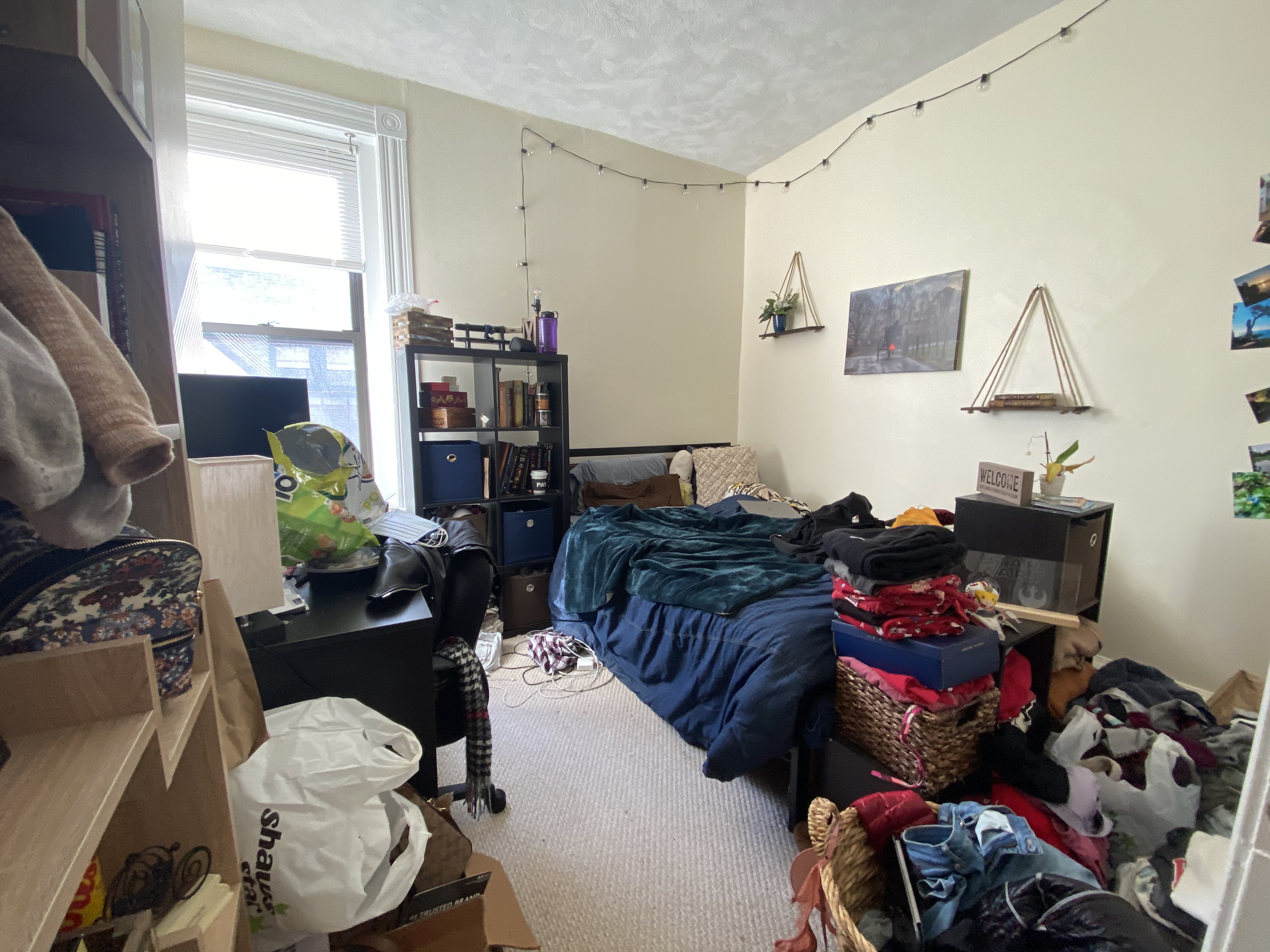 3 bed, 1 bath apartment for rent at 10 Symphony Rd Unit 3, Fenway — photo 3 of 4