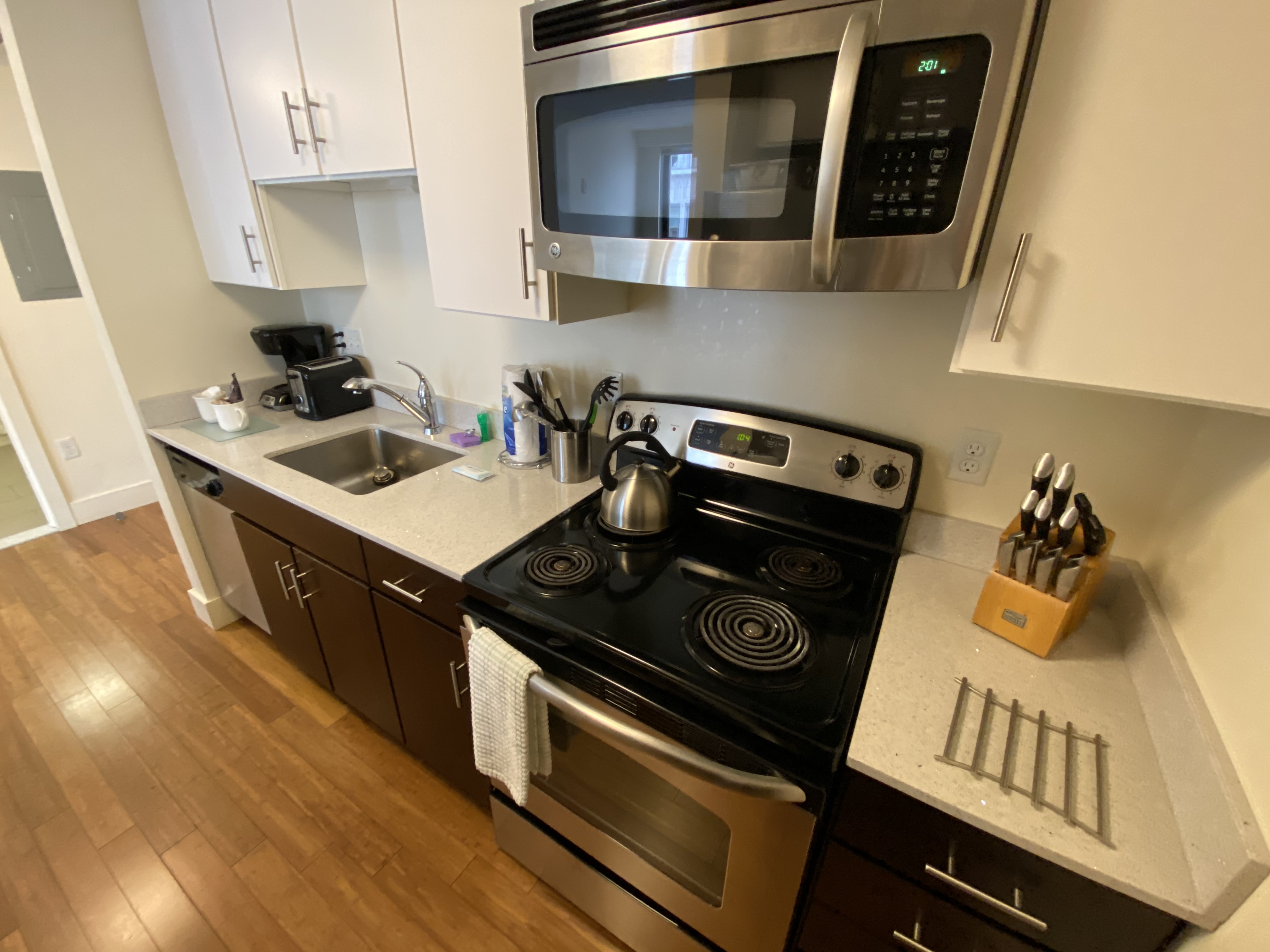 8 Winter St, Downtown