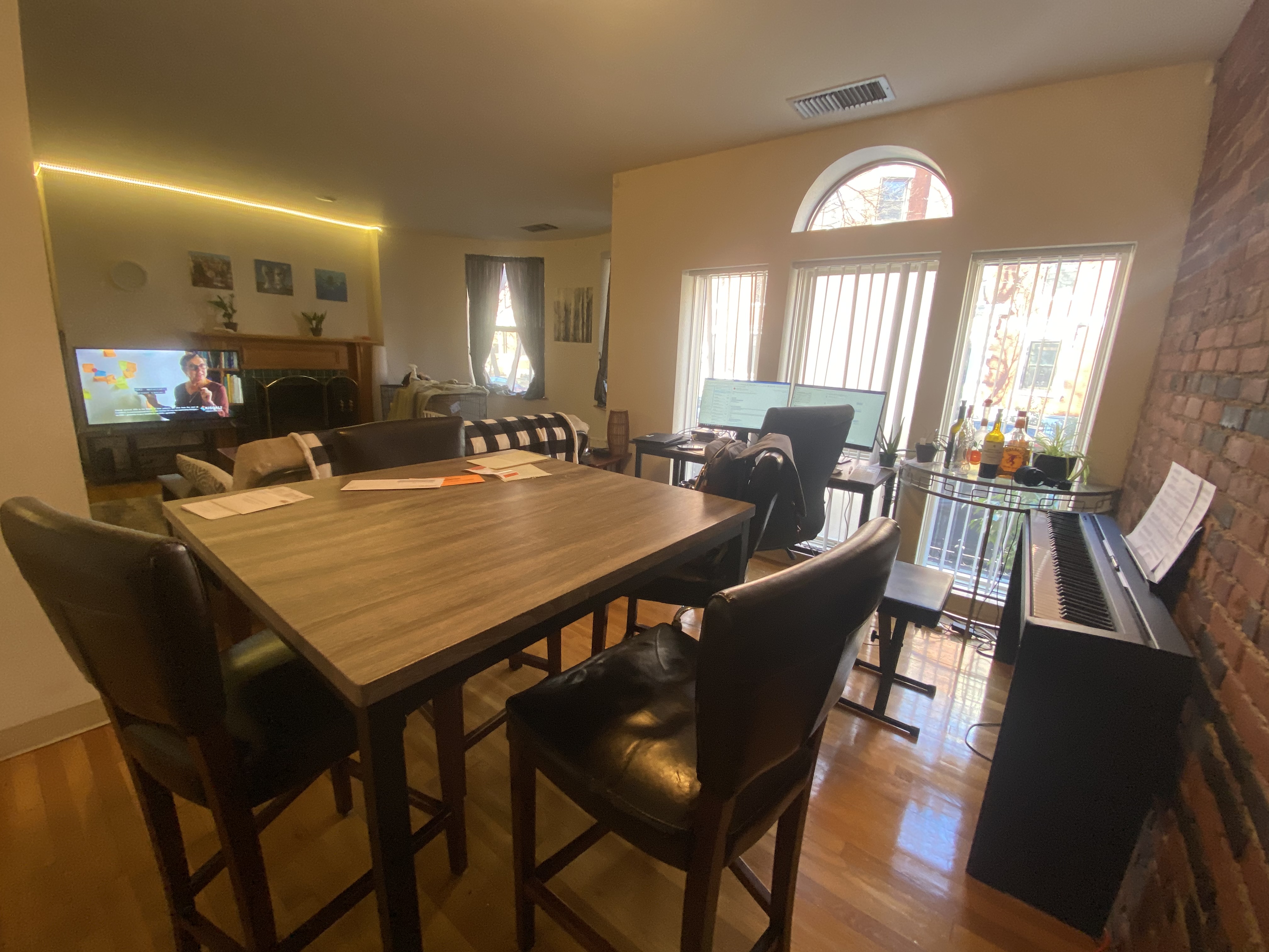 2 bed, 1.5 bath apartment for rent at 90 Gainsborough St Unit 101, Fenway — photo 9 of 15