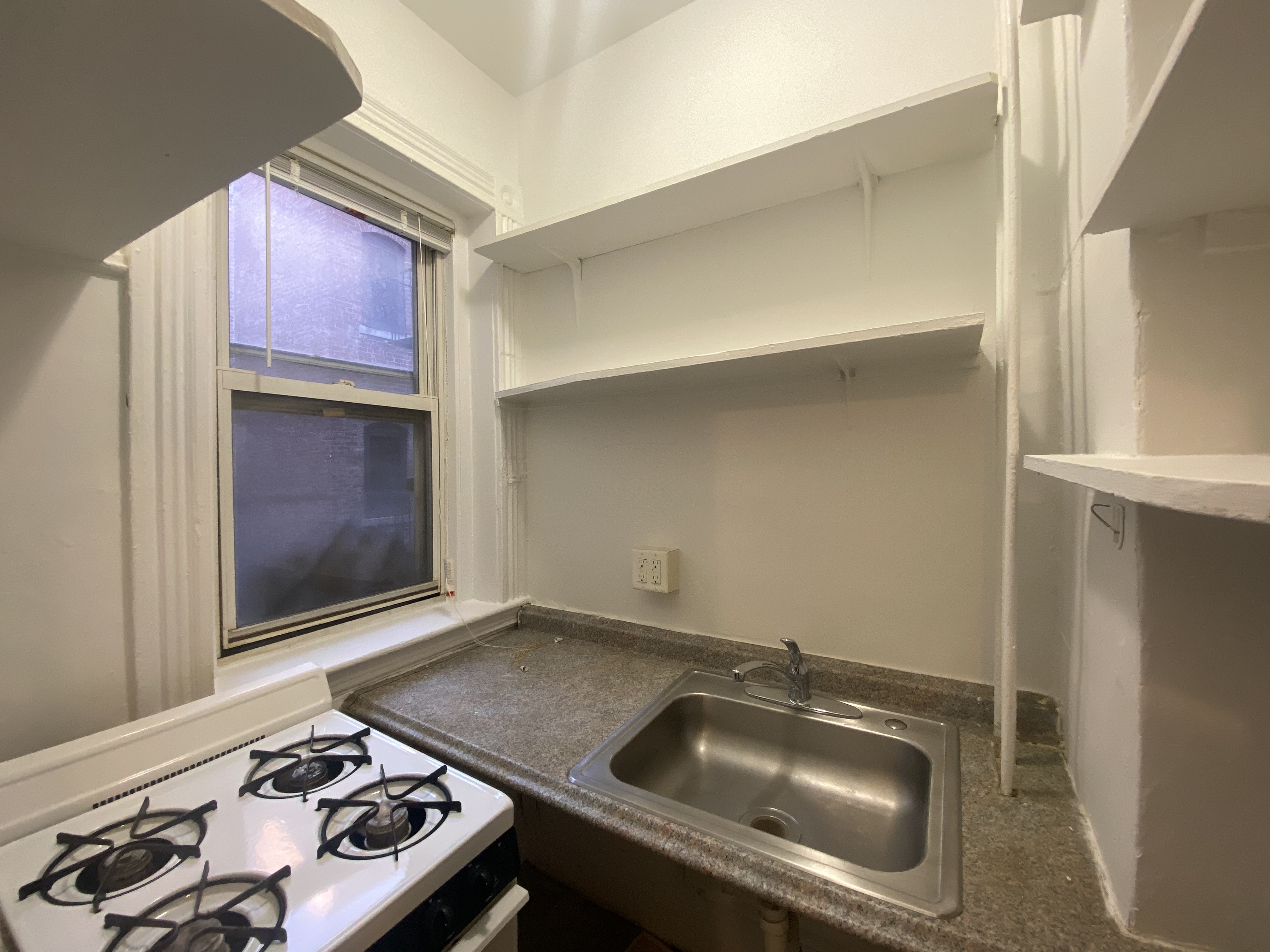 1.5 bed, 1 bath apartment for rent at 327 Huntington Ave Unit 22, Fenway — photo 4 of 4
