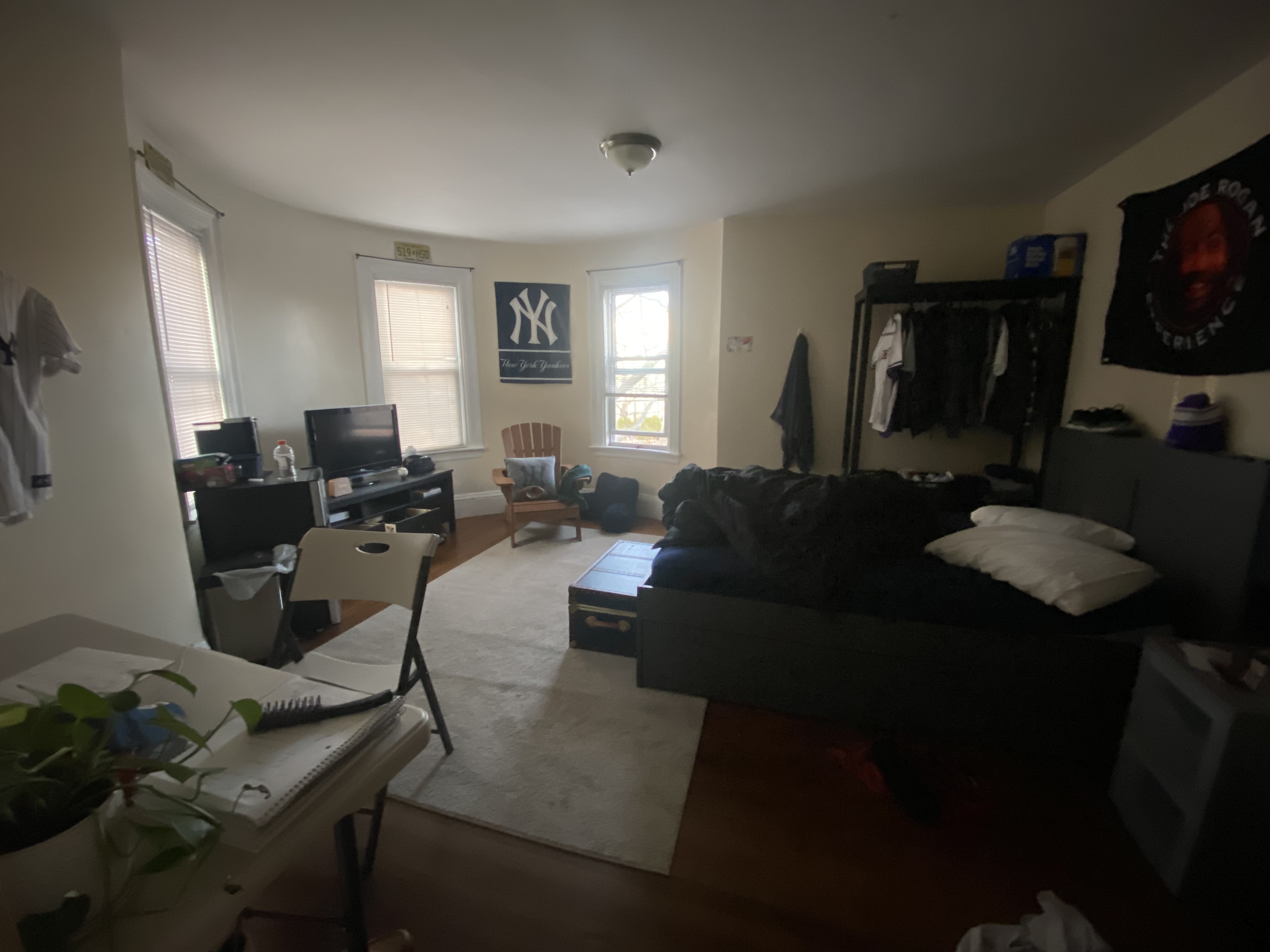 4 bed, 2 bath apartment for rent at 5 Kendall St Unit 1, Brookline Hills — photo 9 of 11