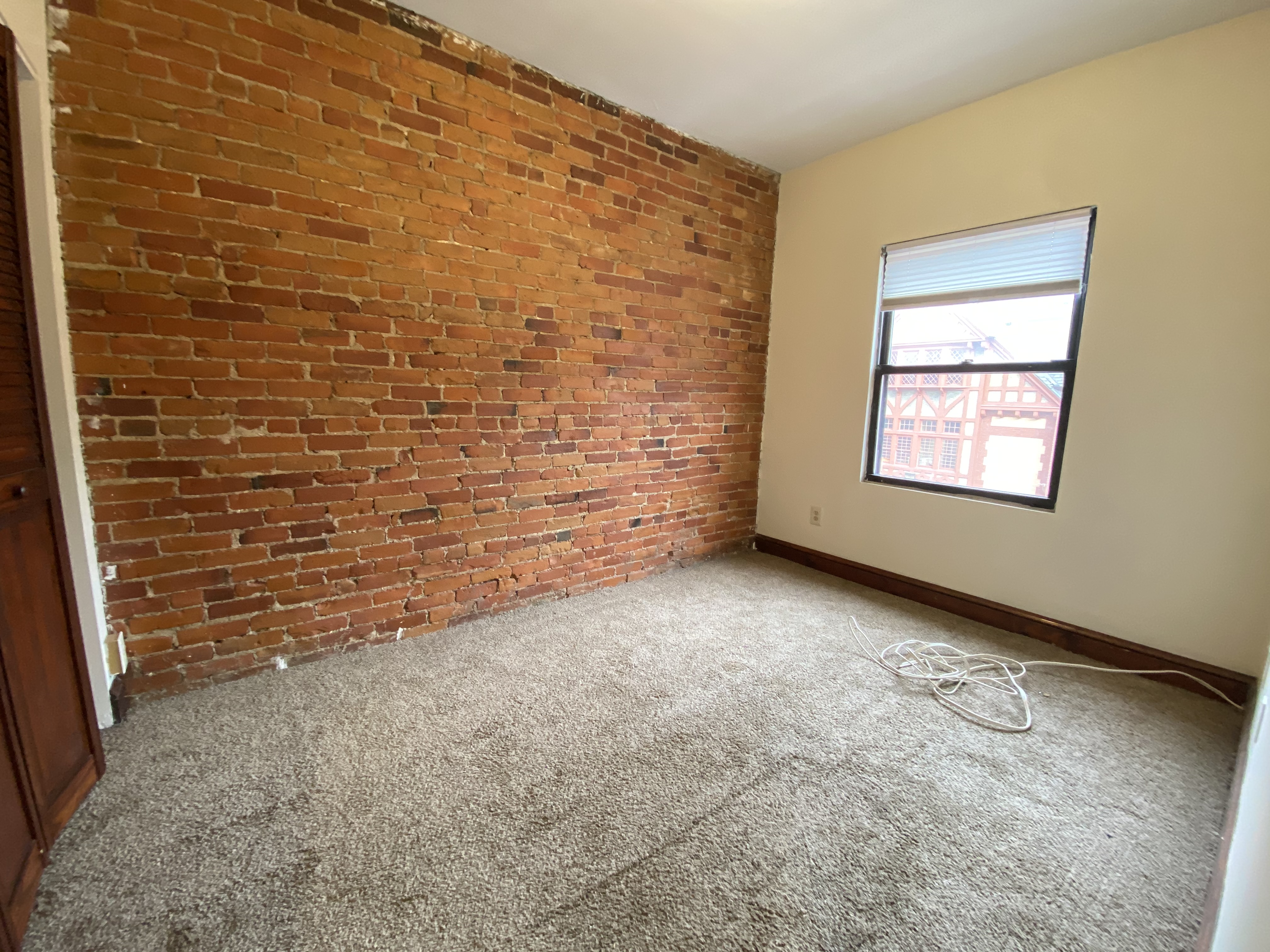 3 bed, 1 bath apartment for rent at 61 Hemenway St Unit 3, Fenway — photo 9 of 10