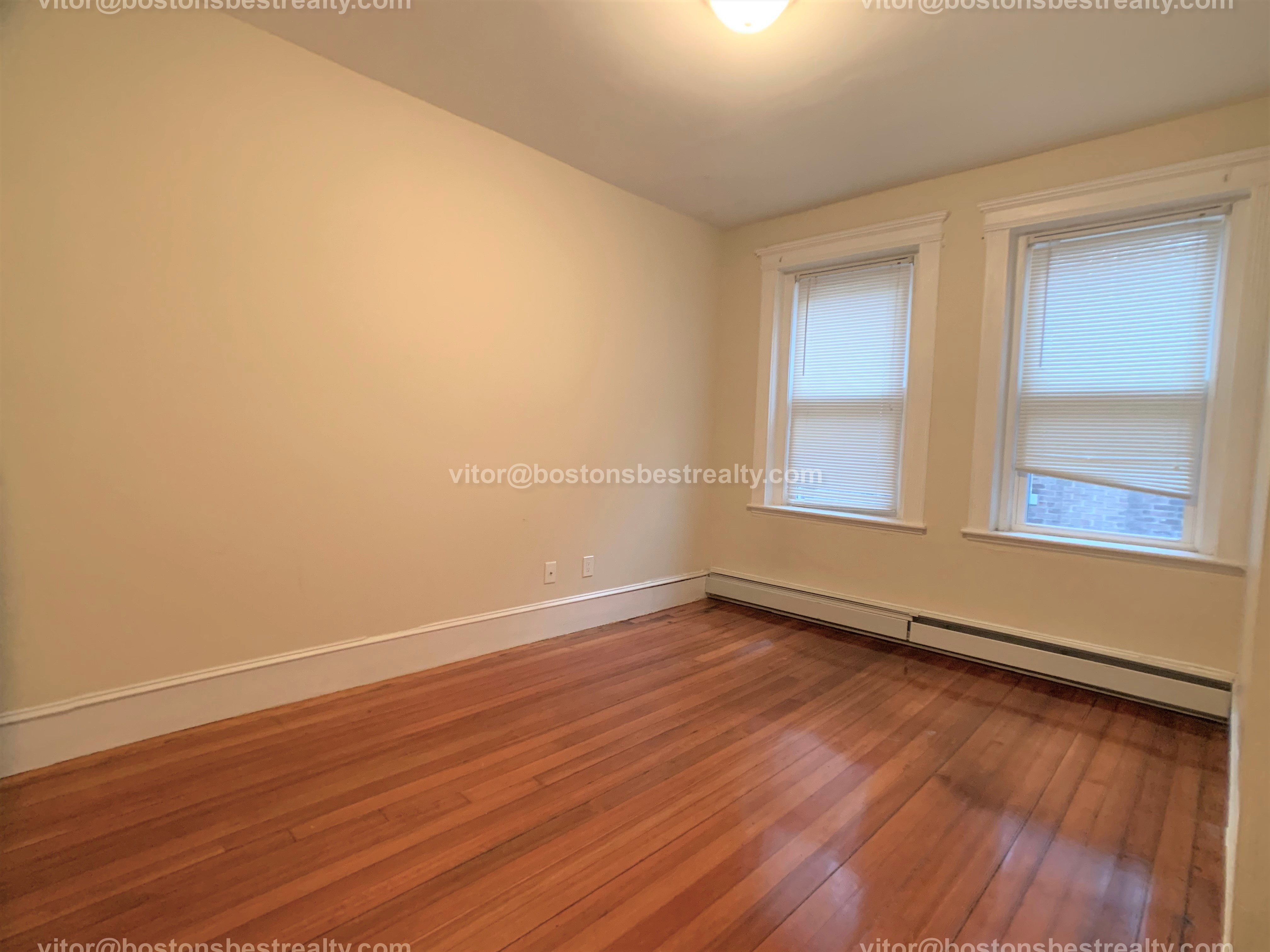 4 bed, 2 bath apartment for rent at 21 Chester St Unit 6, Allston — photo 7 of 15