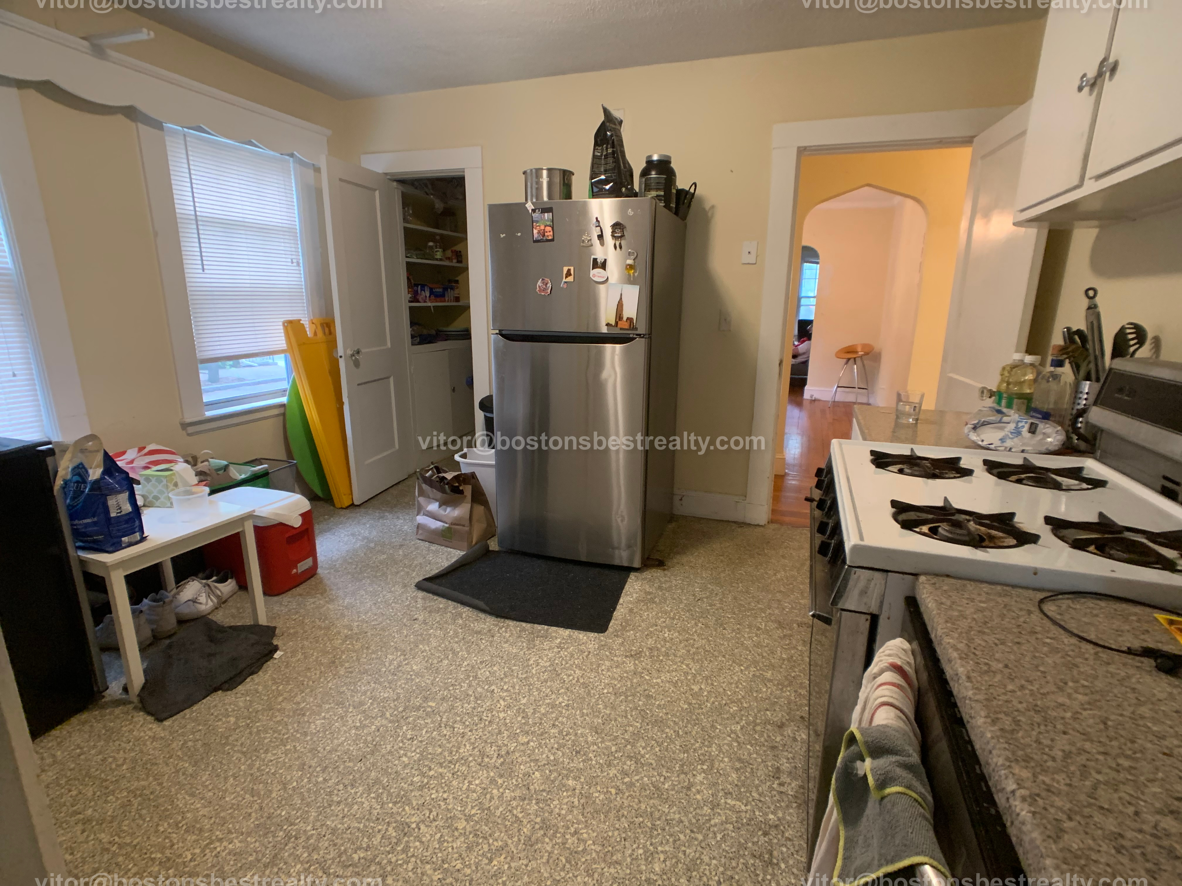 2 bed, 1 bath apartment for rent at 208 Freeman St Unit 1, Coolidge Corner — photo 3 of 32