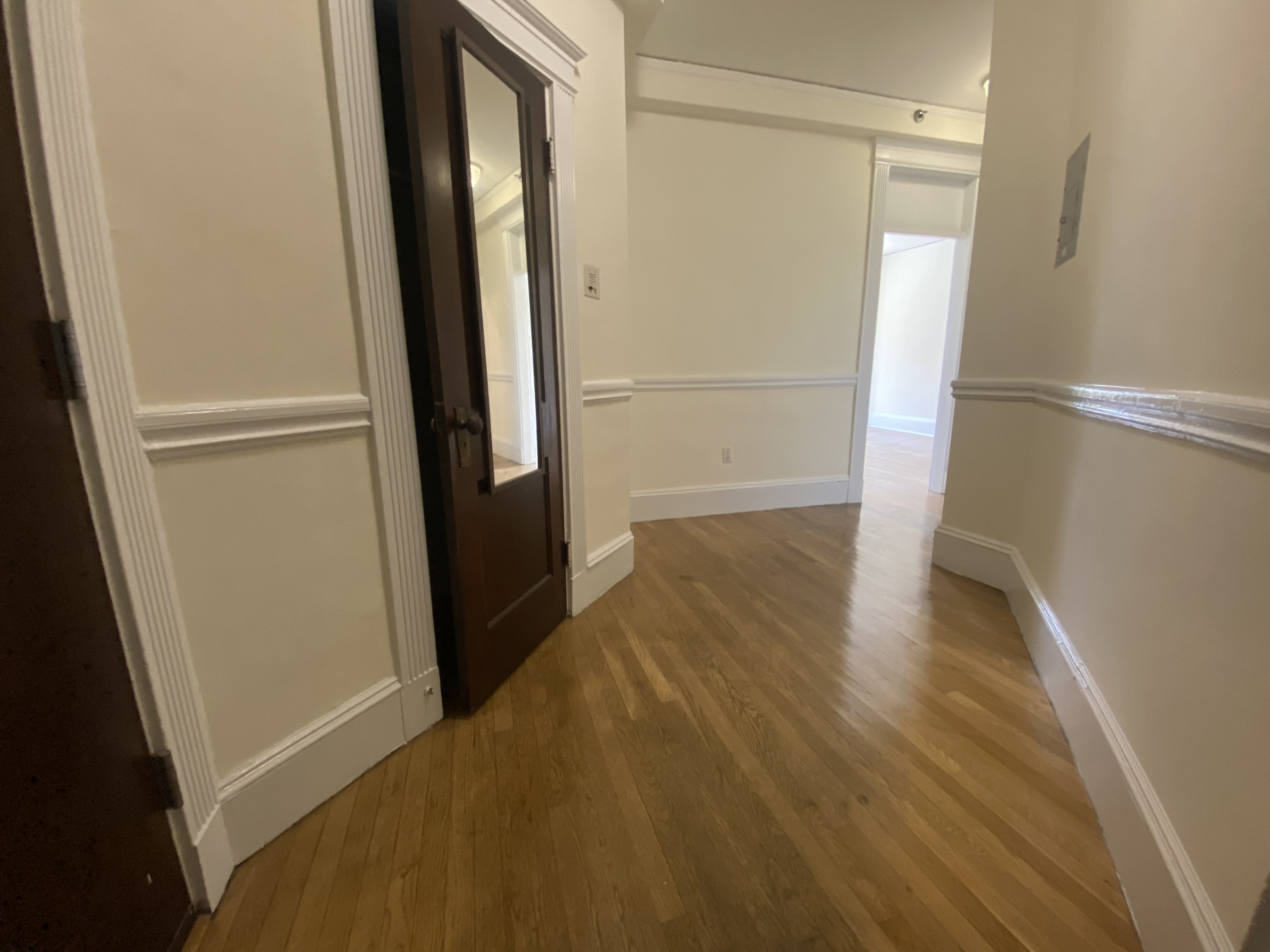 1 split bed, 1 bath apartment for rent at 331 Huntington Ave Unit 34, Fenway — photo 4 of 6