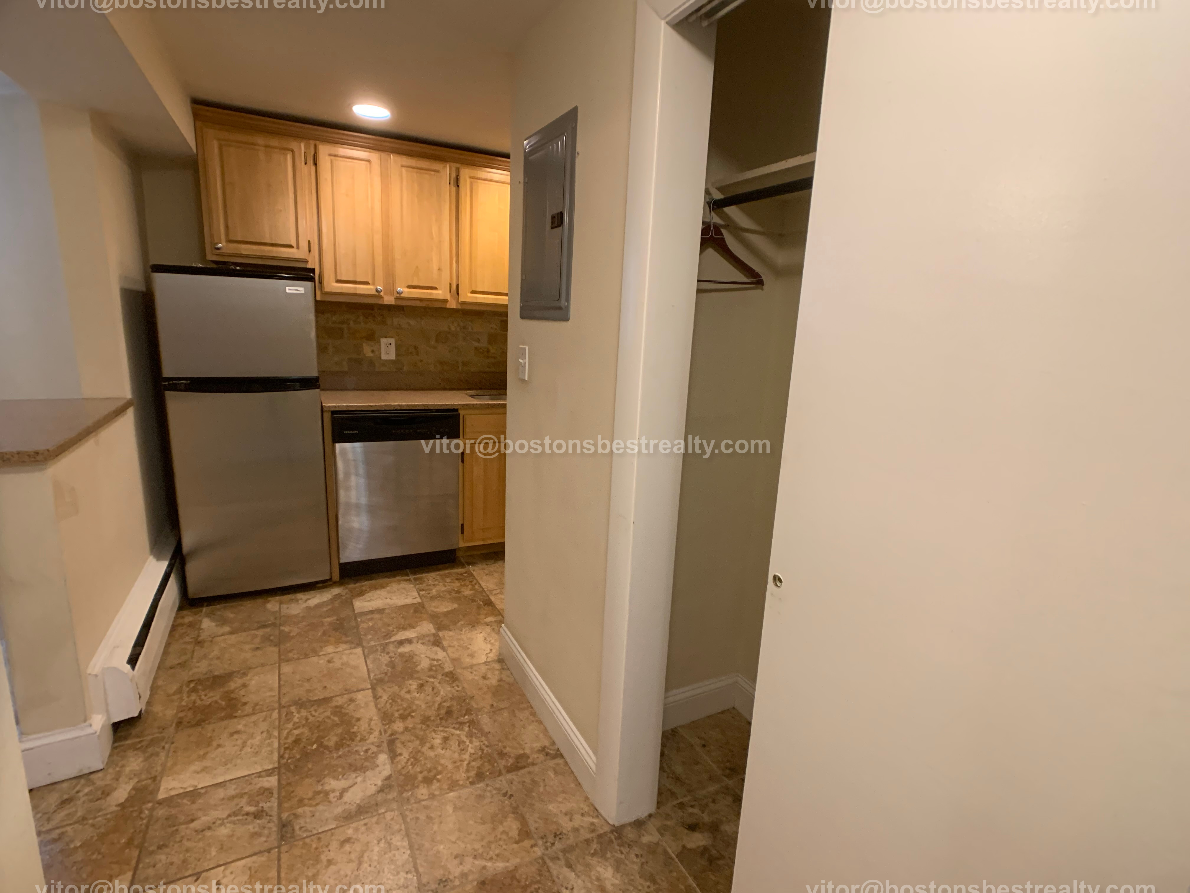Studio bed, 1 bath apartment for rent at 134 Saint Marys St Unit 1, Longwood — photo 12 of 27