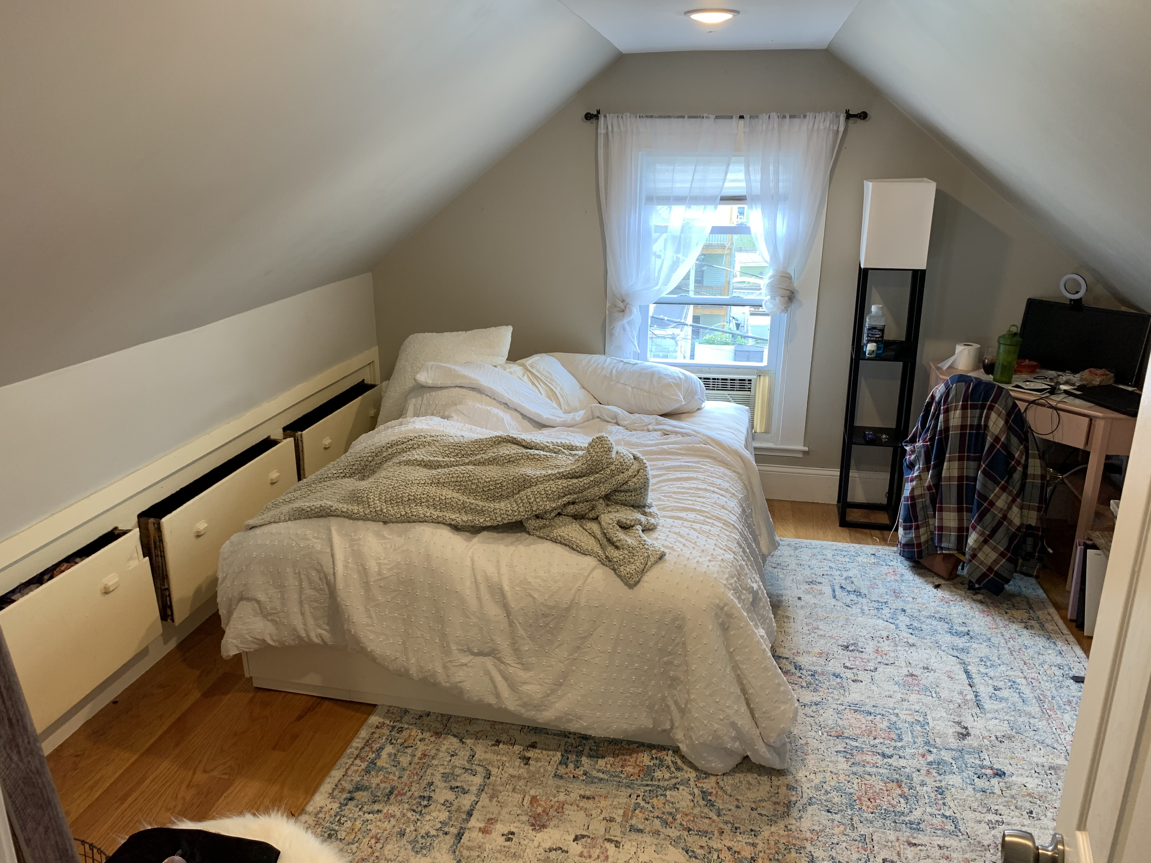 4 bed, 2 bath apartment for rent at 34 Sargent Ave Unit 2, Winter Hill — photo 17 of 22