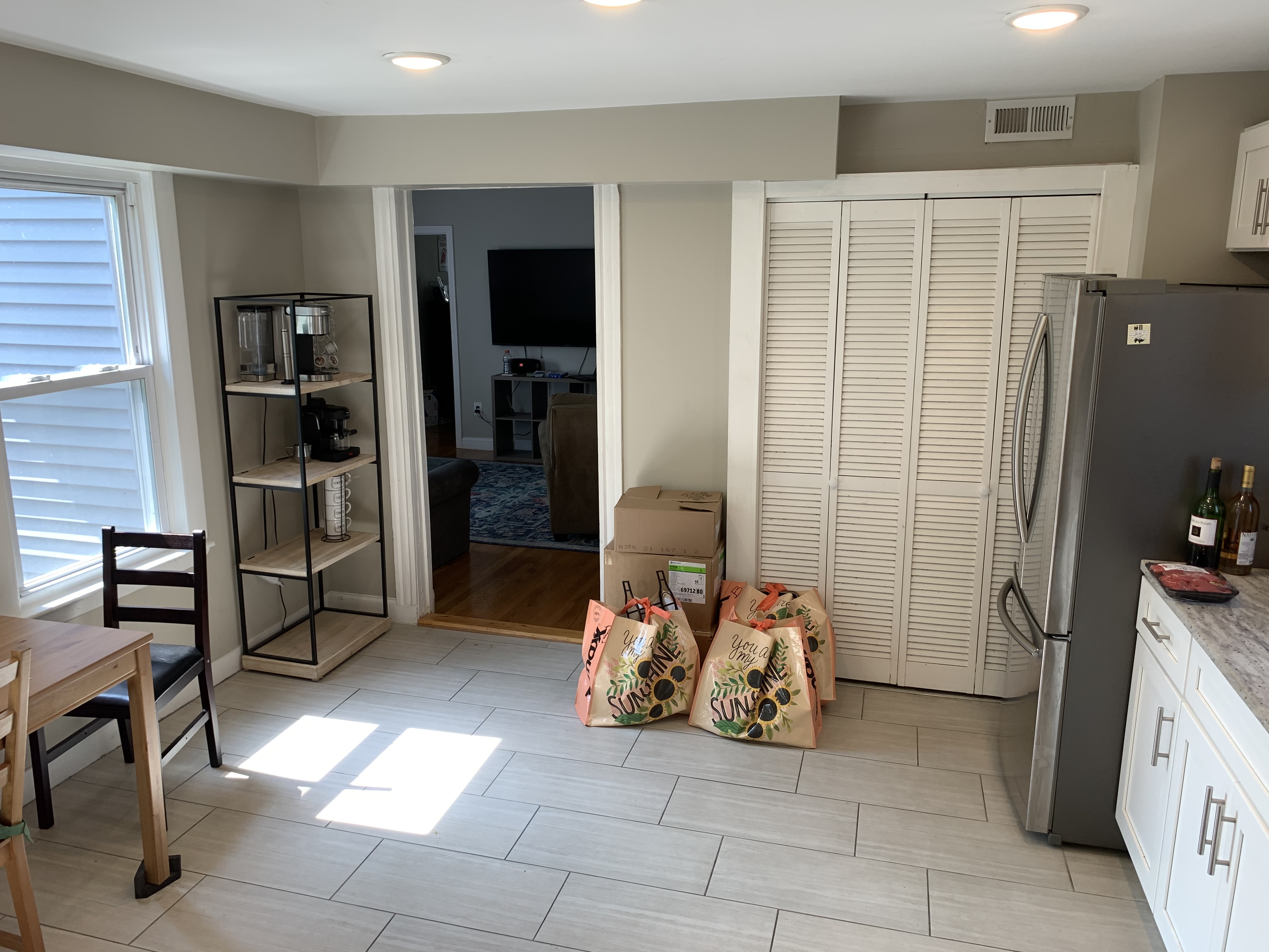 4 bed, 2 bath apartment for rent at 34 Sargent Ave Unit 2, Winter Hill — photo 2 of 22