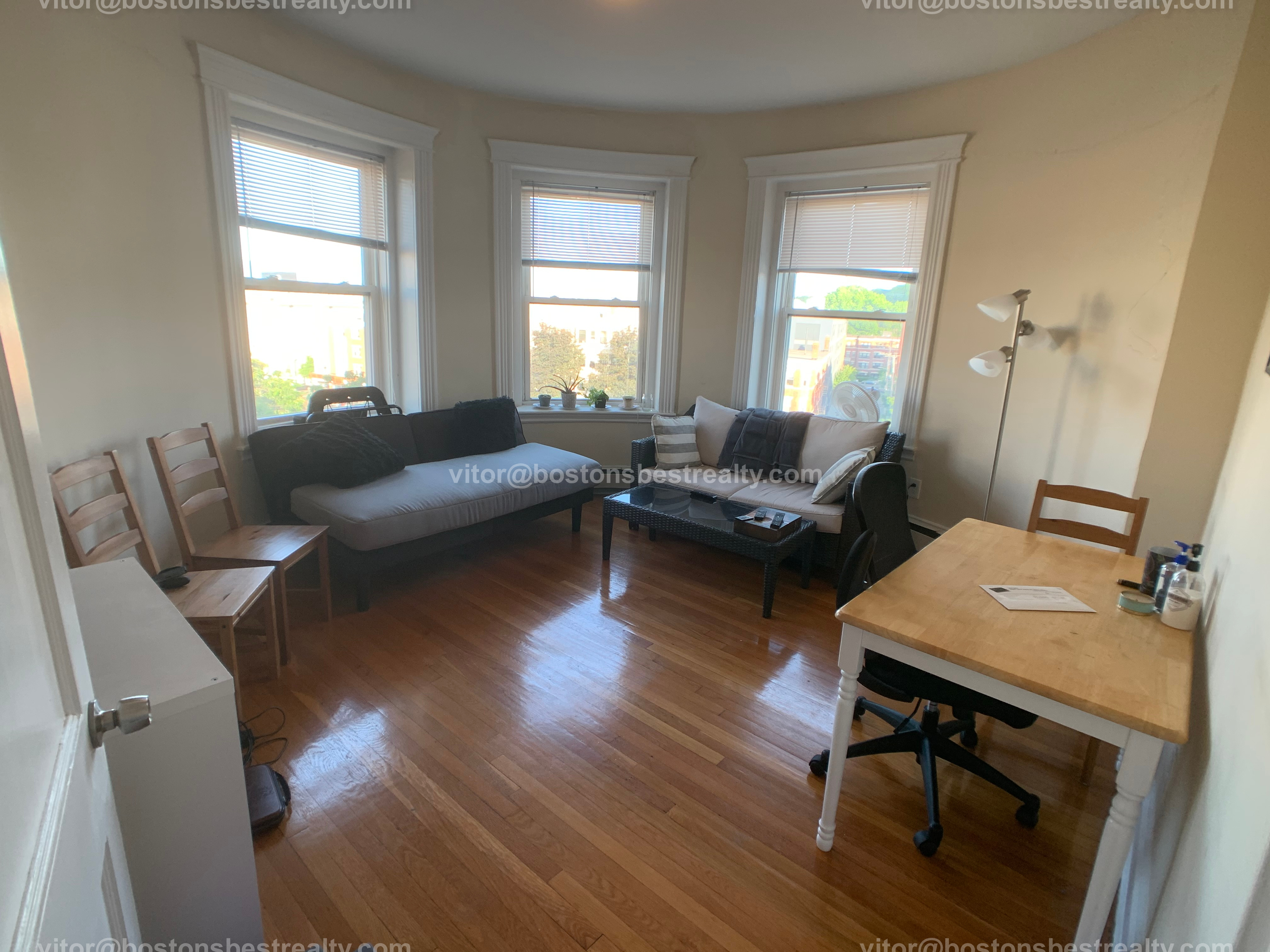 3 bed, 1 bath apartment for rent at 1323 Commonwealth Ave Unit 51, Allston — photo 6 of 23