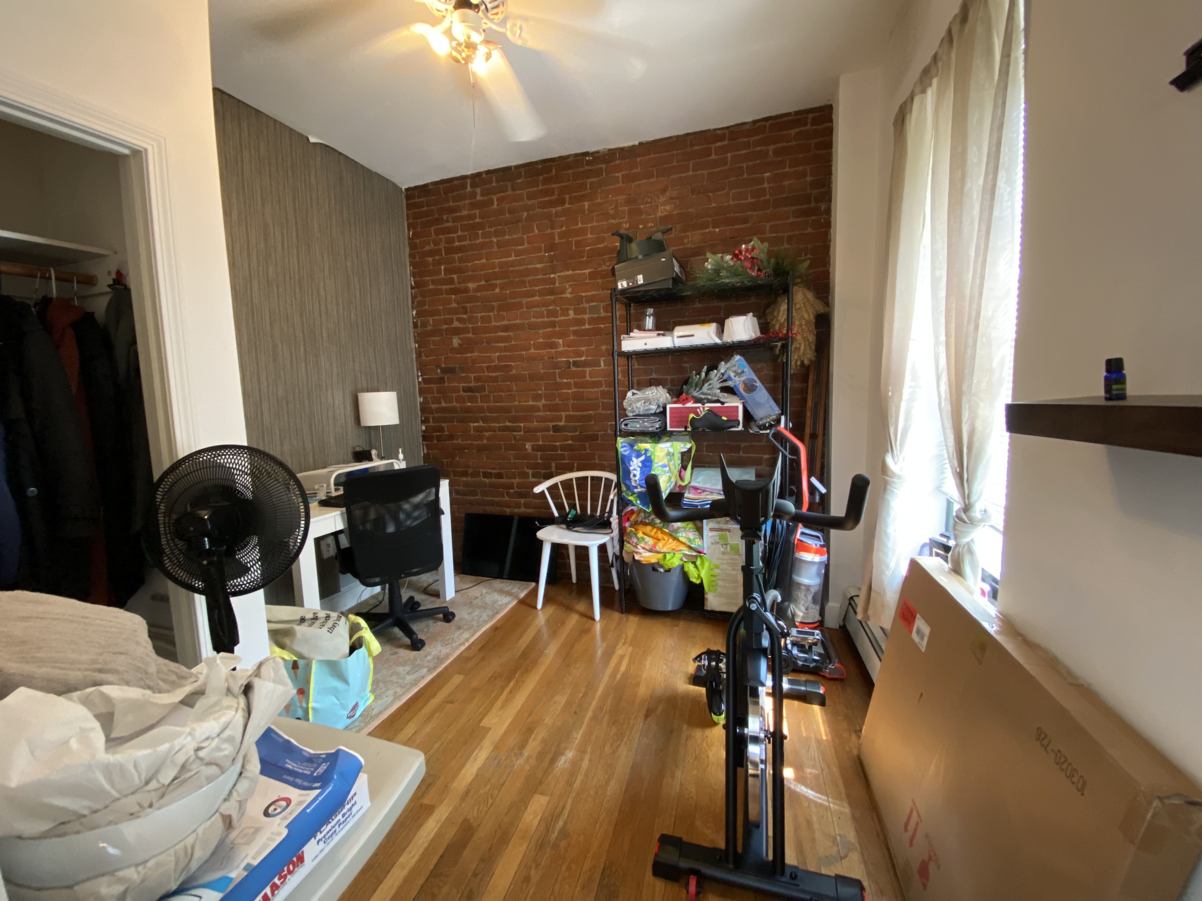 4 bed, 1 bath apartment for rent at 1677 Washington St Unit 2, South End — photo 7 of 11