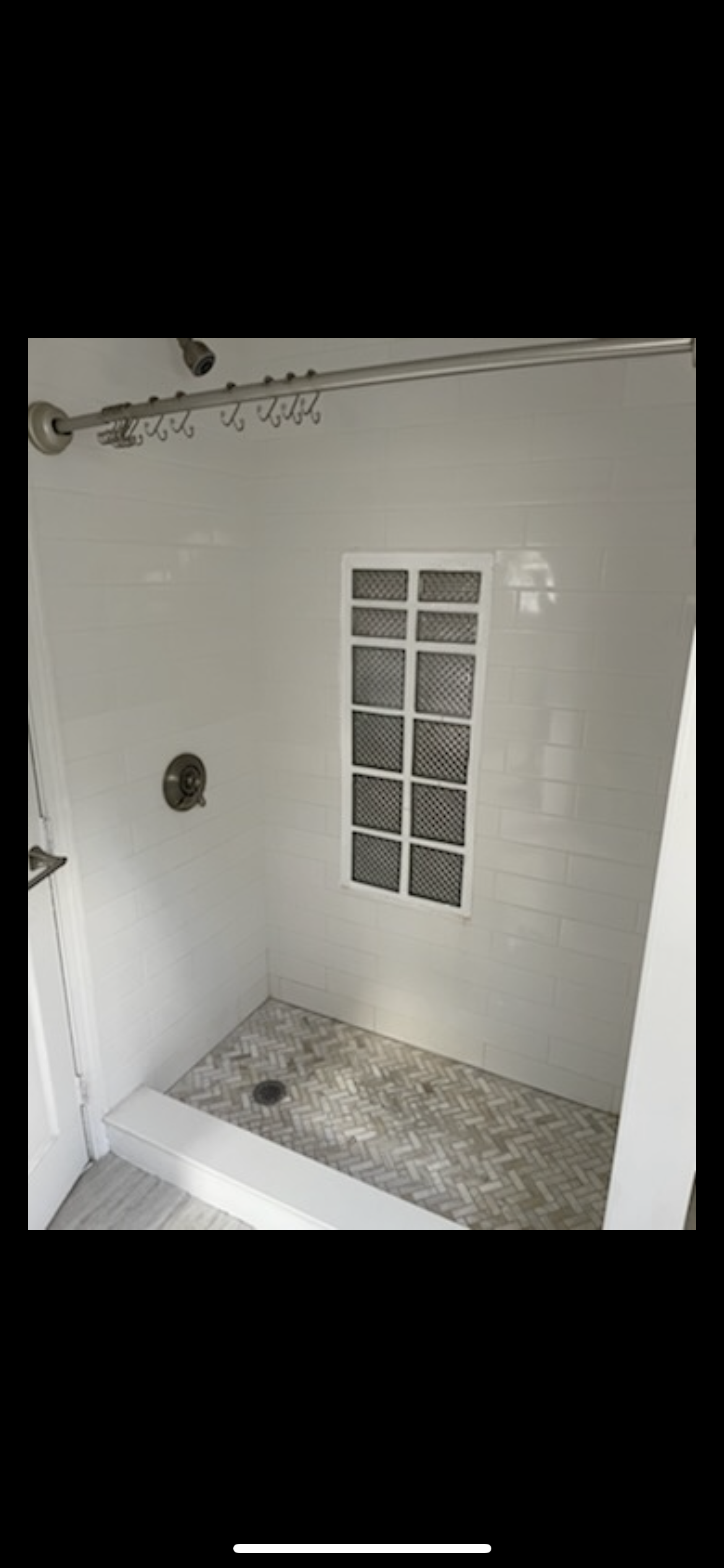 3 bed, 1 bath apartment for rent at 9 Addington Rd Unit 1, Brookline Hills — photo 5 of 6