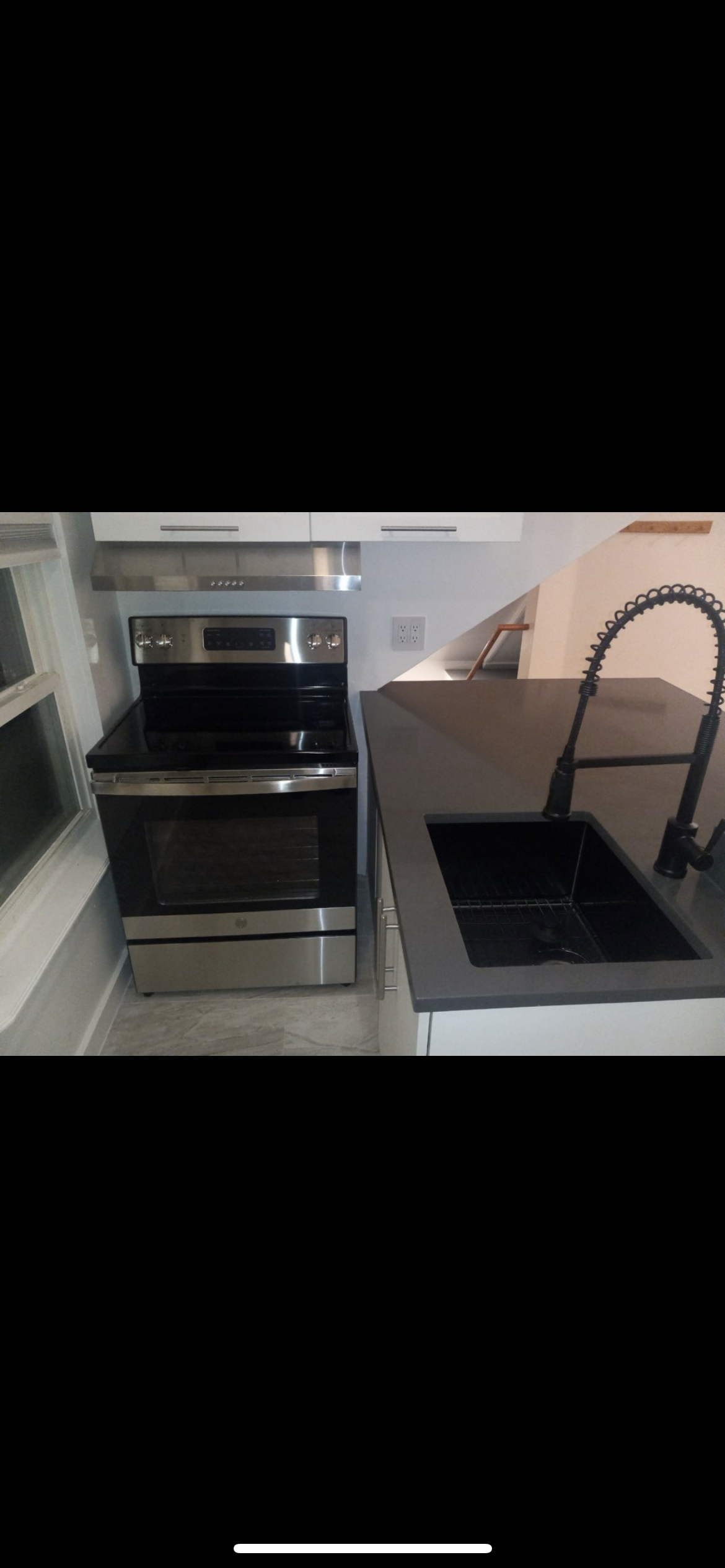 3 bed, 1 bath apartment for rent at 9 Addington Rd Unit 1, Brookline Hills — photo 2 of 6