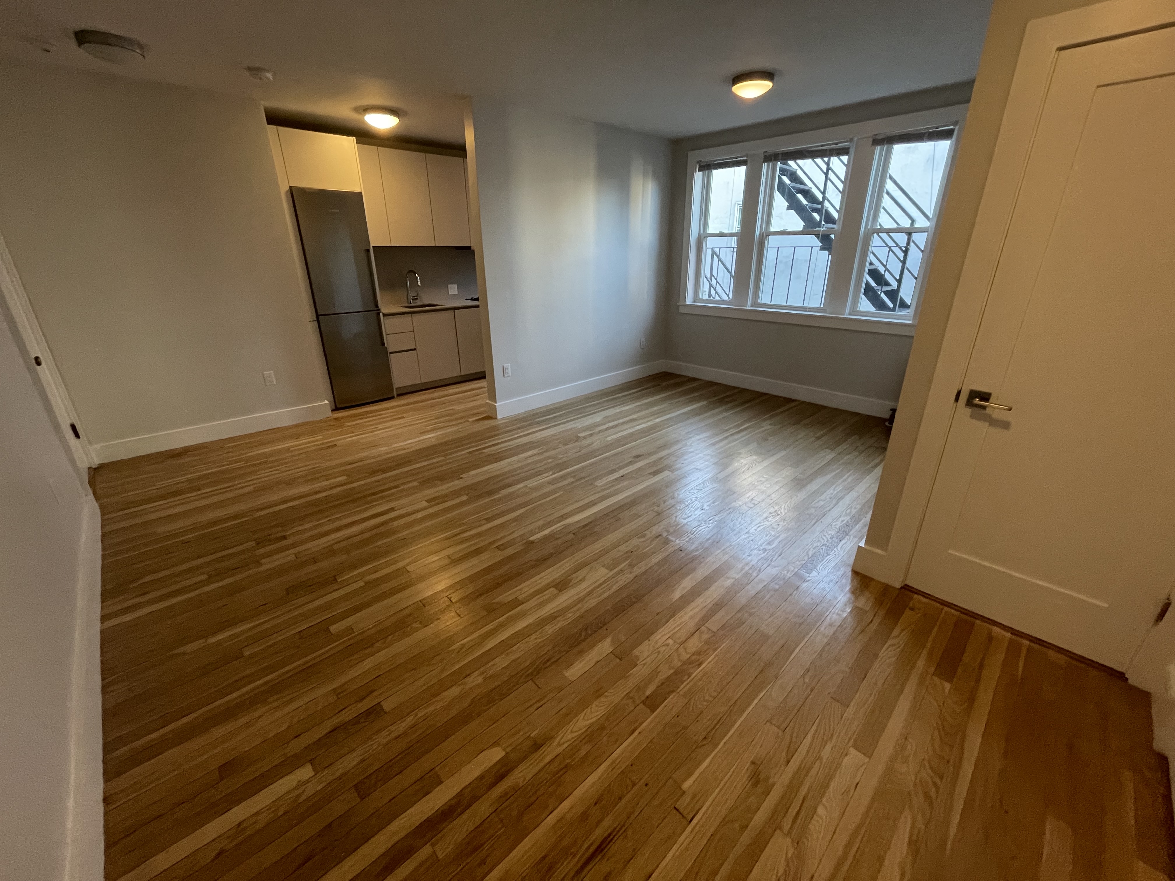 Studio bed, 1 bath apartment for rent at 136 Highland Ave Unit 12-CF, Winter Hill — photo 5 of 9