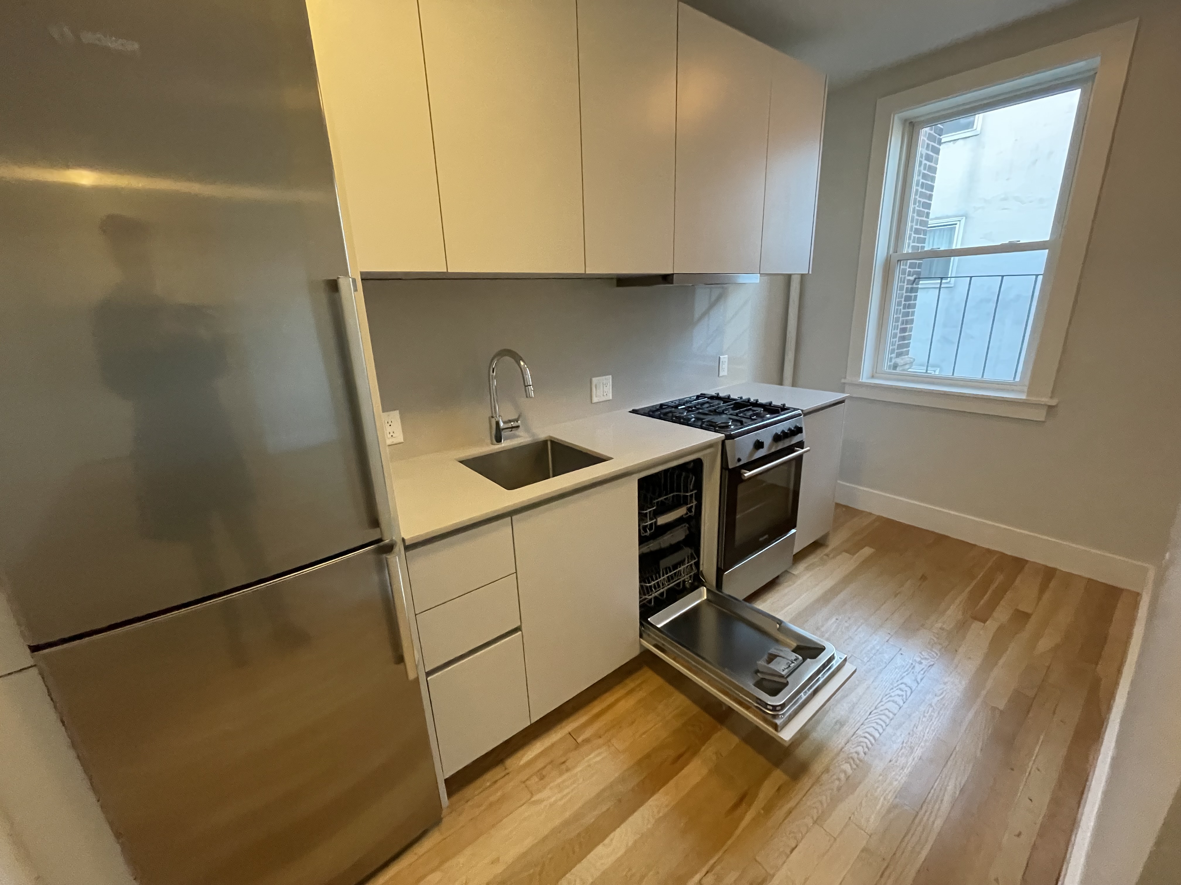 Studio bed, 1 bath apartment for rent at 136 Highland Ave Unit 12-CF, Winter Hill — photo 7 of 9