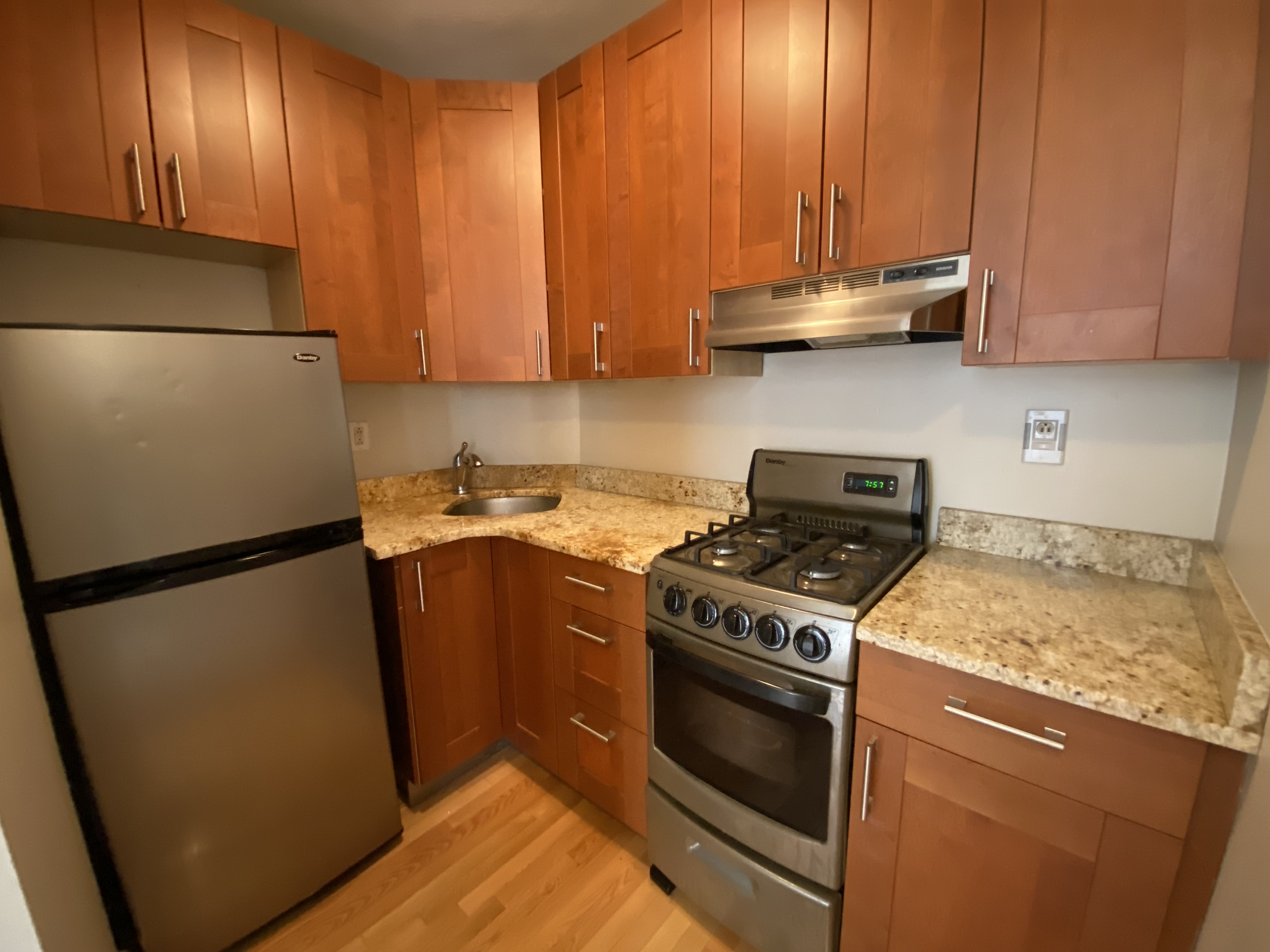 Studio bed, 1 bath apartment for rent at 54 Burbank St Unit 7, Fenway — photo 2 of 7