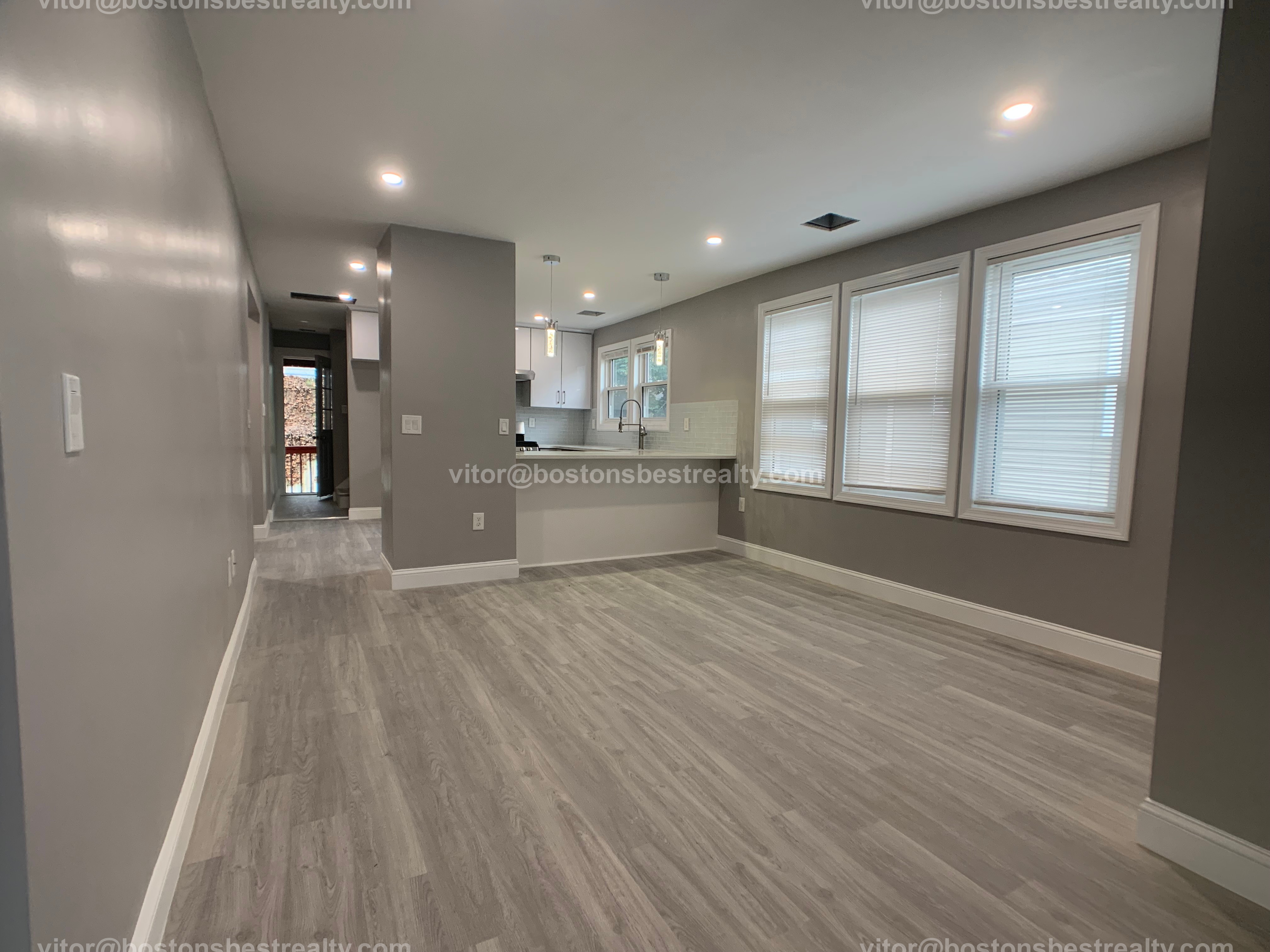 4 bed, 2 bath apartment for rent at 104 Nonantum St Unit 104, Brighton — photo 10 of 10
