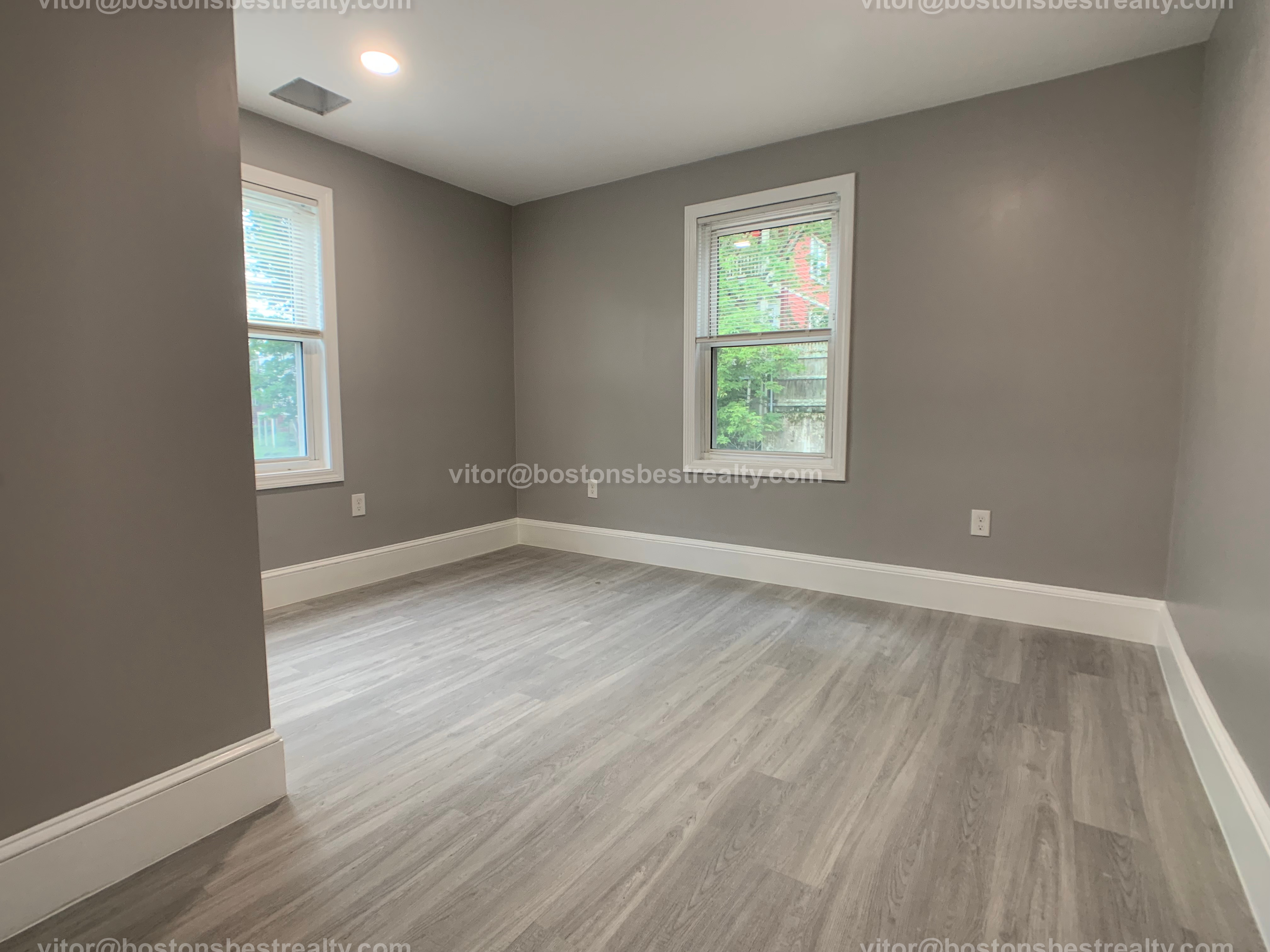 4 bed, 2 bath apartment for rent at 104 Nonantum St Unit 104, Brighton — photo 7 of 10