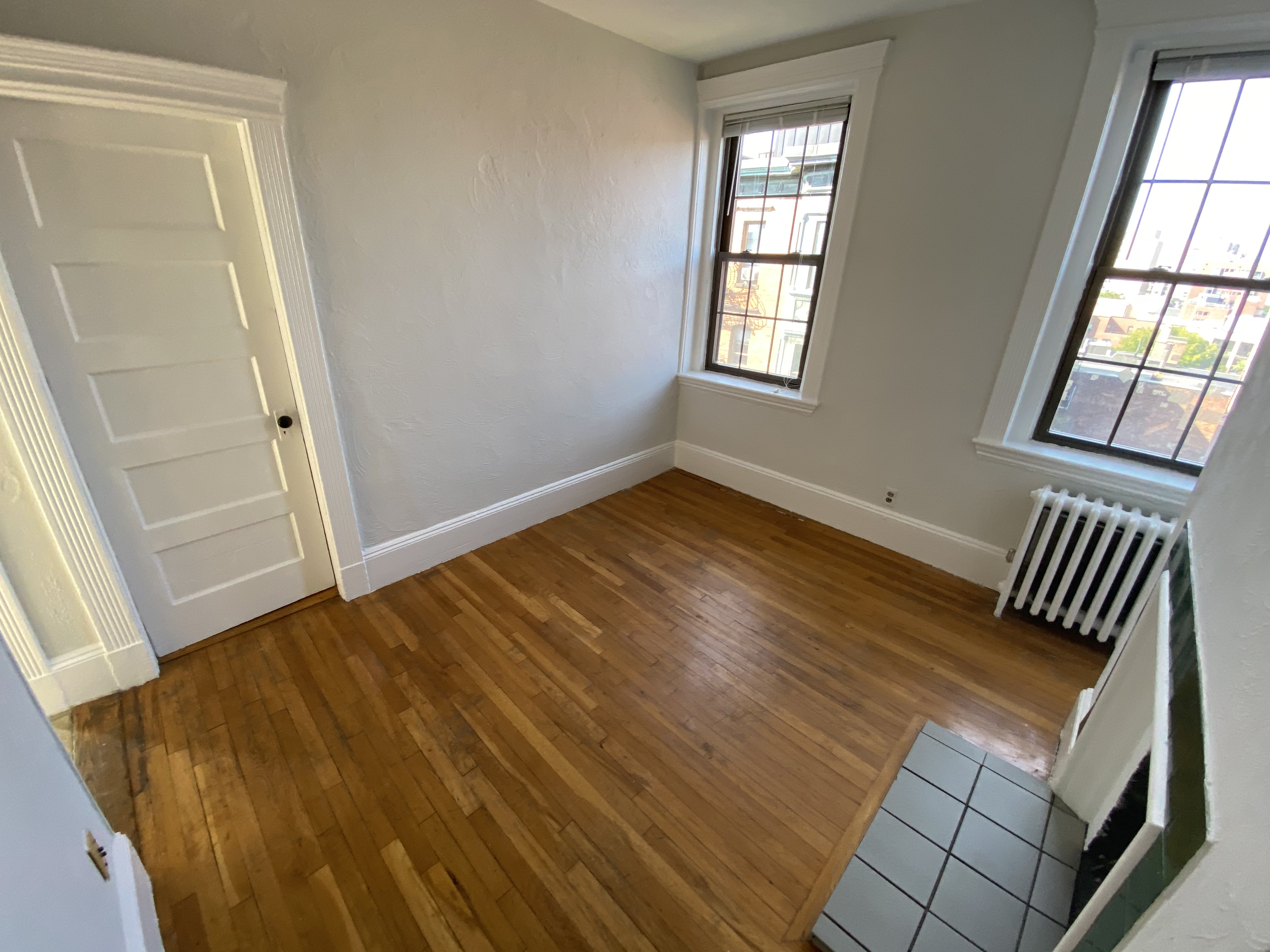 1 bed, 1 bath apartment for rent at 85 Myrtle St Unit 07, Beacon Hill — photo 2 of 13