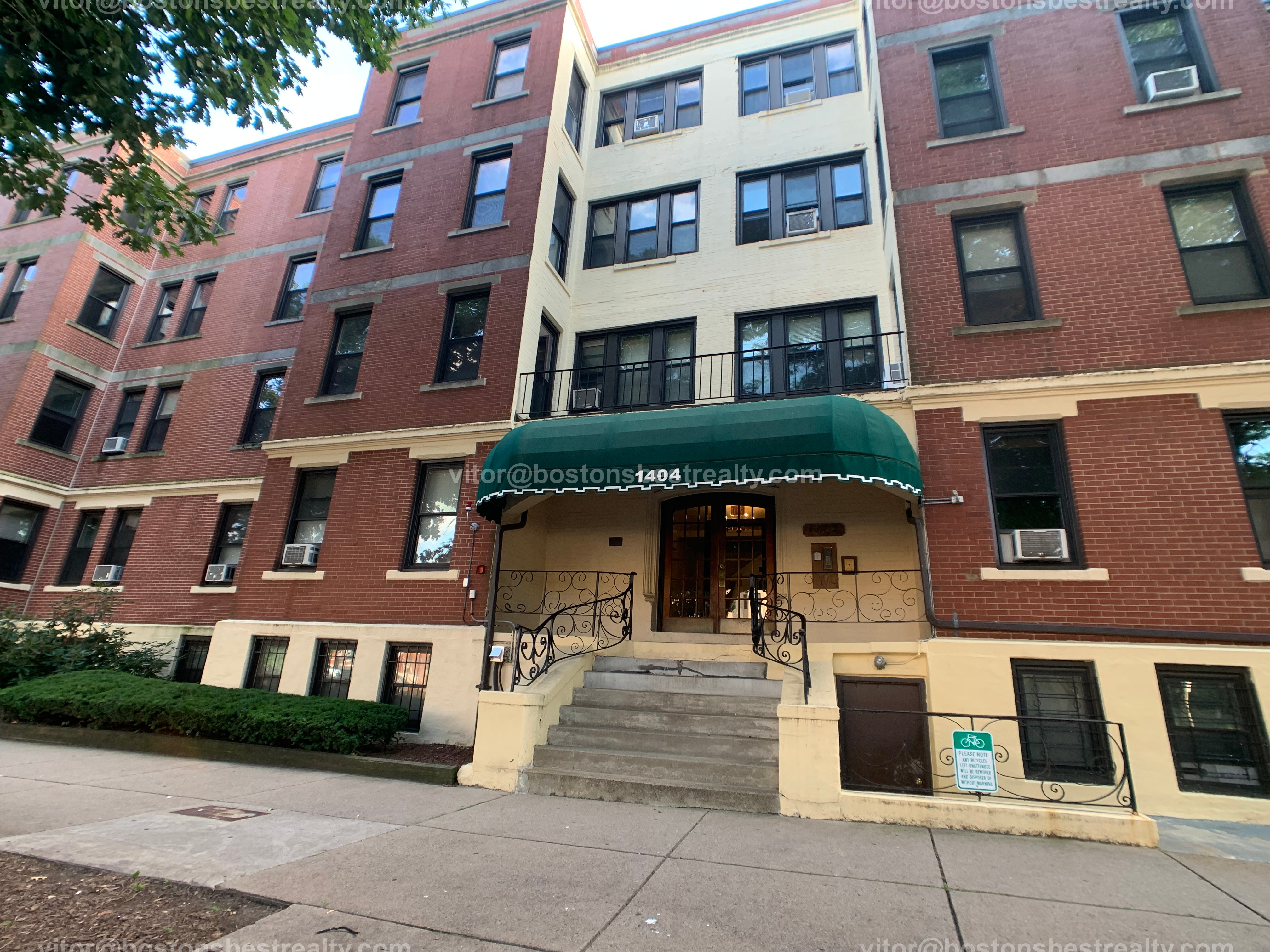 1 bed, 1 bath apartment for rent at 1404 Commonwealth Ave Unit 21, Allston — photo 20 of 26
