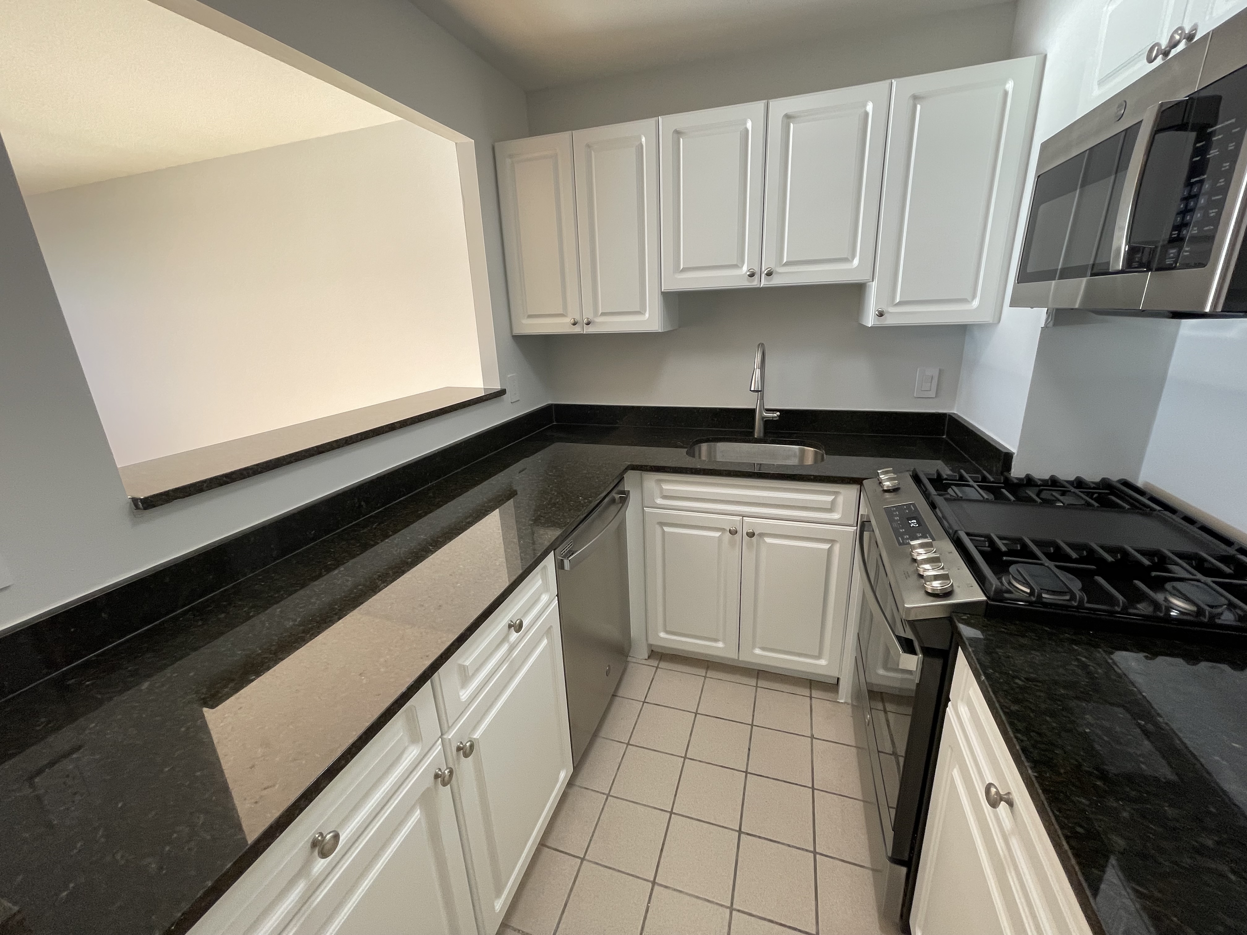 2 bed, 1 bath apartment for rent at 1410 Columbia Rd Unit 11C, South Boston — photo 7 of 41
