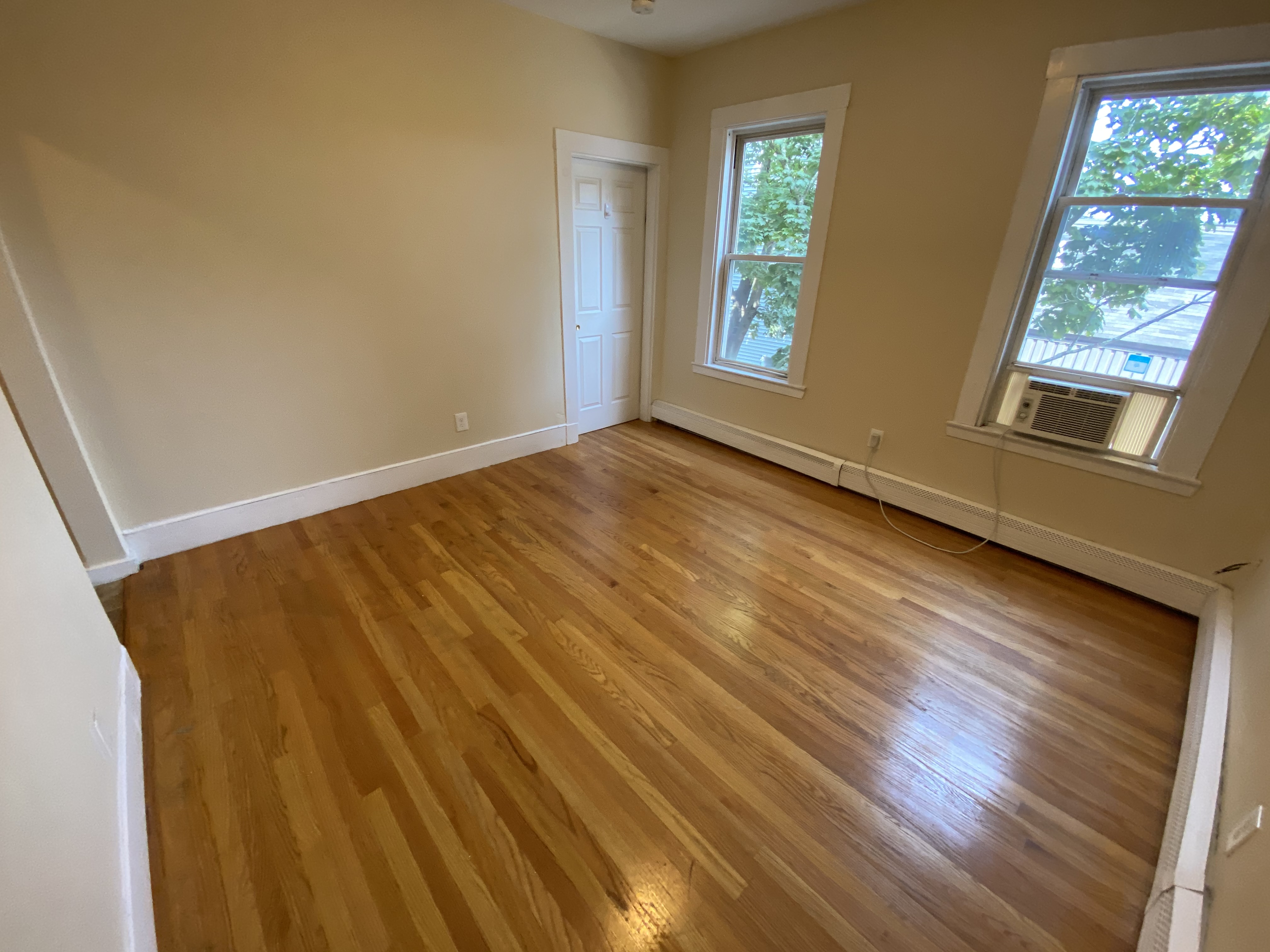 3 bed, 1 bath apartment for rent at 66 Middle St Unit 21, South Boston — photo 2 of 25