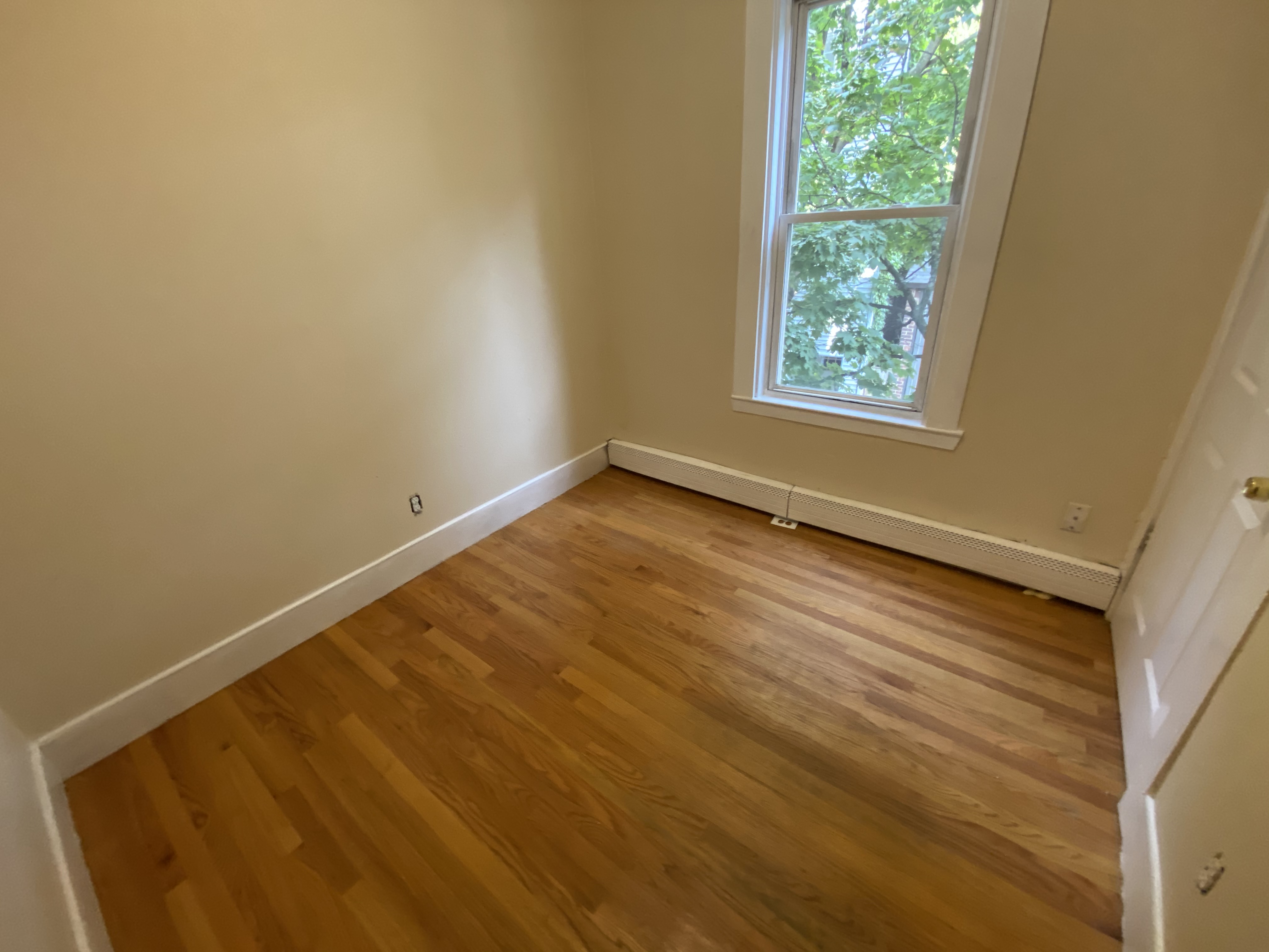 3 bed, 1 bath apartment for rent at 66 Middle St Unit 21, South Boston — photo 23 of 25