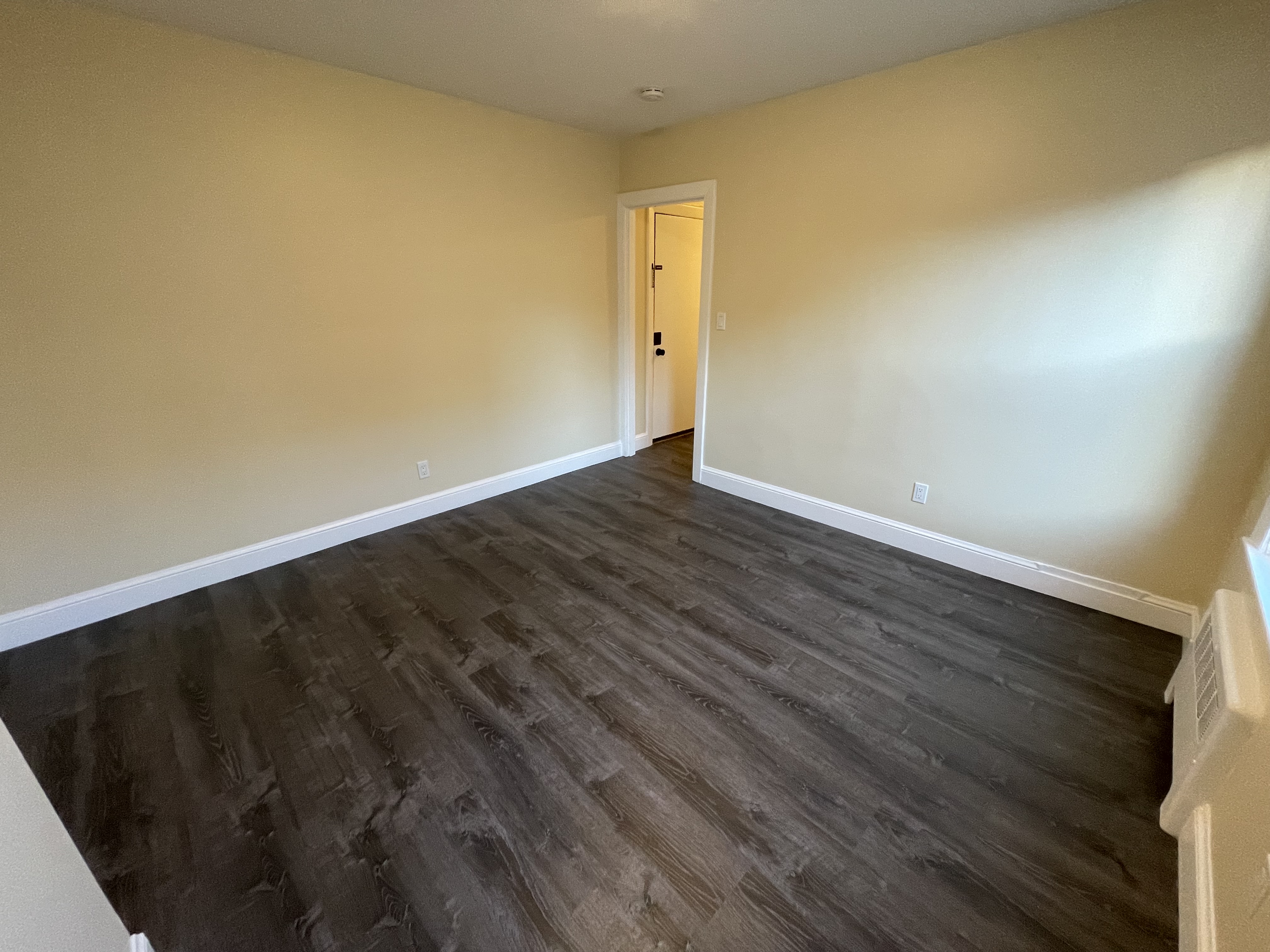 2 bed, 1 bath apartment for rent at 87 Winthrop Shore Dr Unit 22, Winthrop — photo 3 of 20