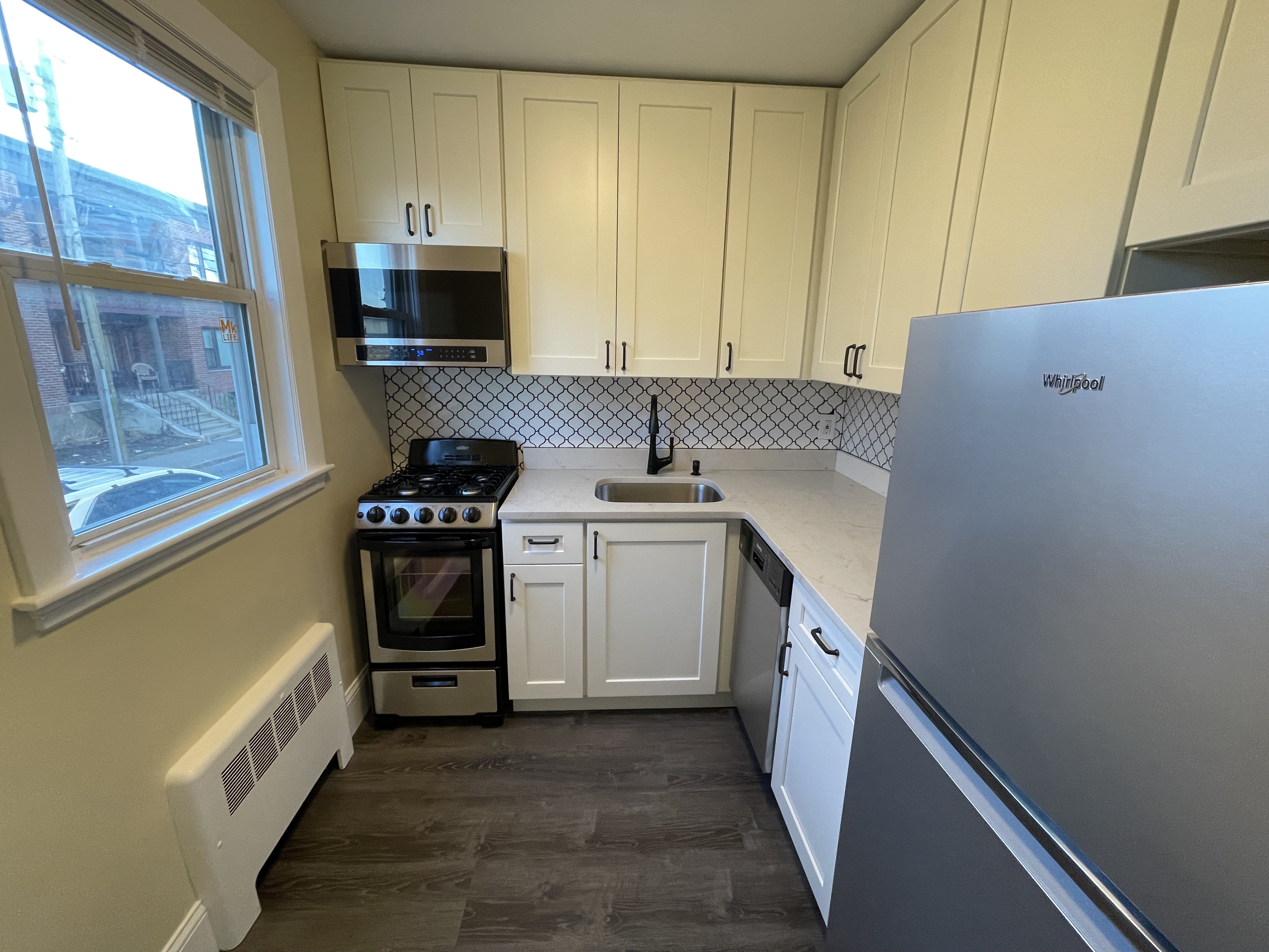 2 bed, 1 bath apartment for rent at 87 Winthrop Shore Dr Unit 22, Winthrop — photo 5 of 20