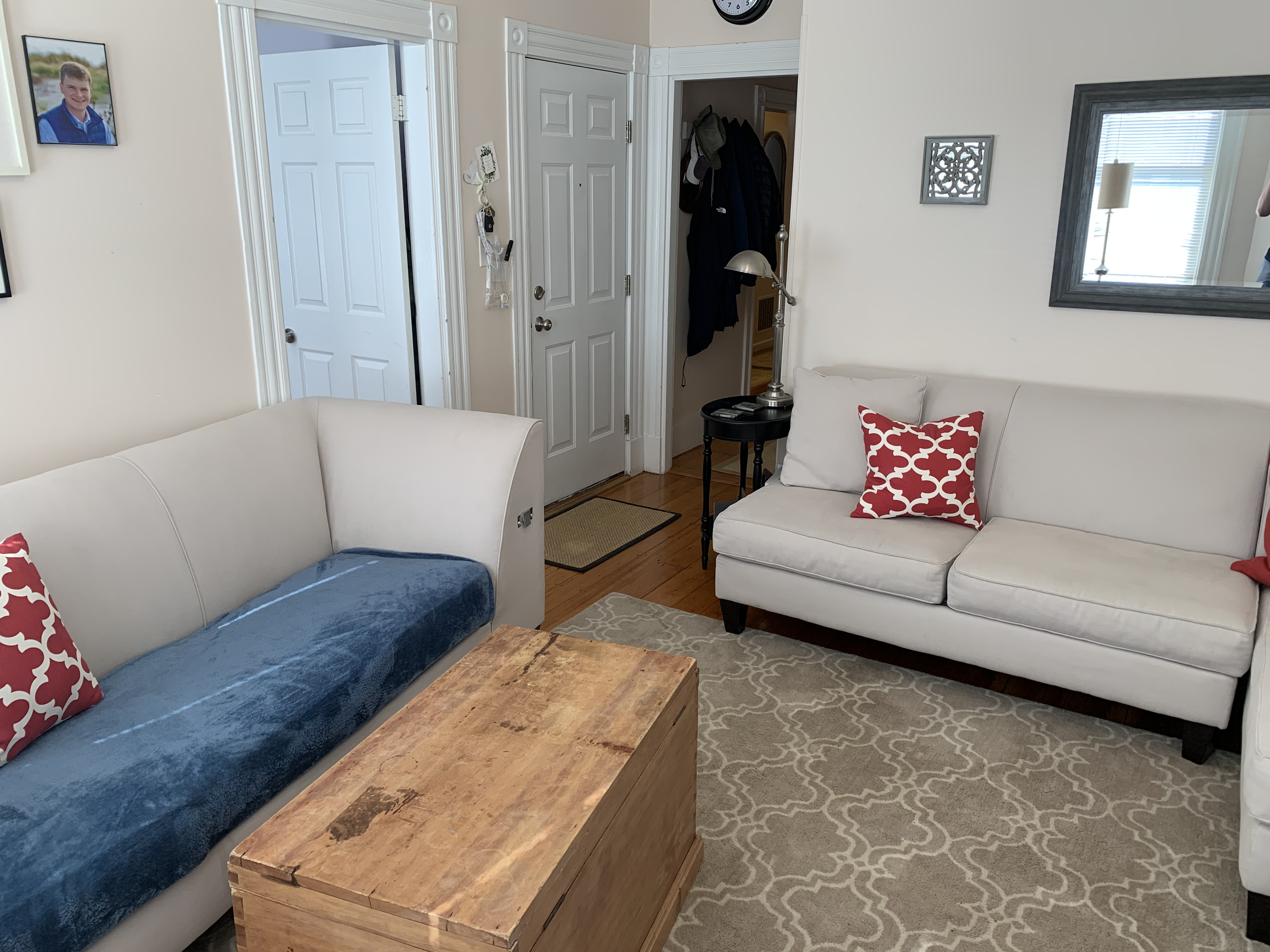 3 bed, 1 bath apartment for rent at 7 Leverett St Unit 2, Brookline Village — photo 2 of 12