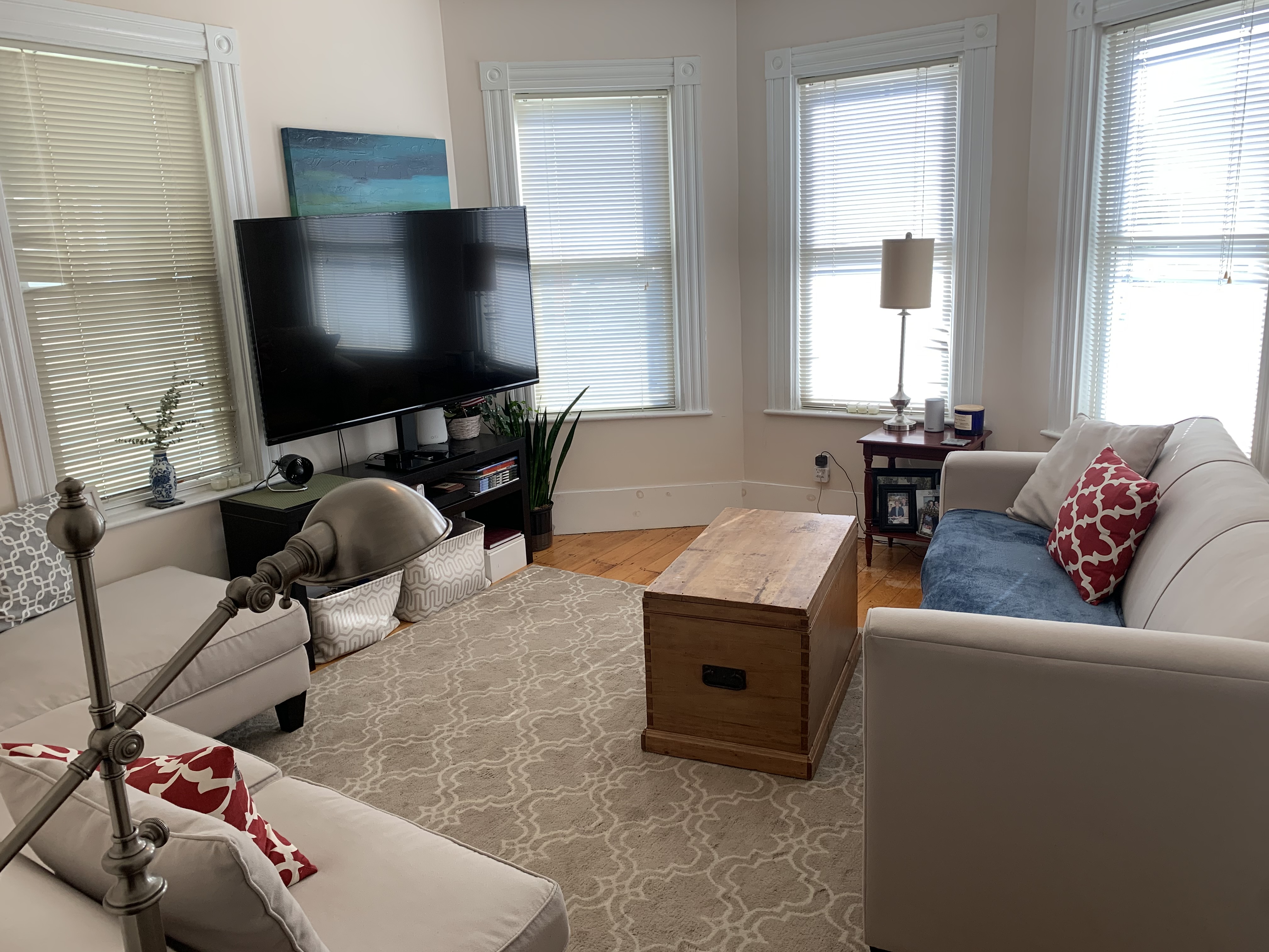 3 bed, 1 bath apartment for rent at 7 Leverett St Unit 2, Brookline Village — photo 1 of 12