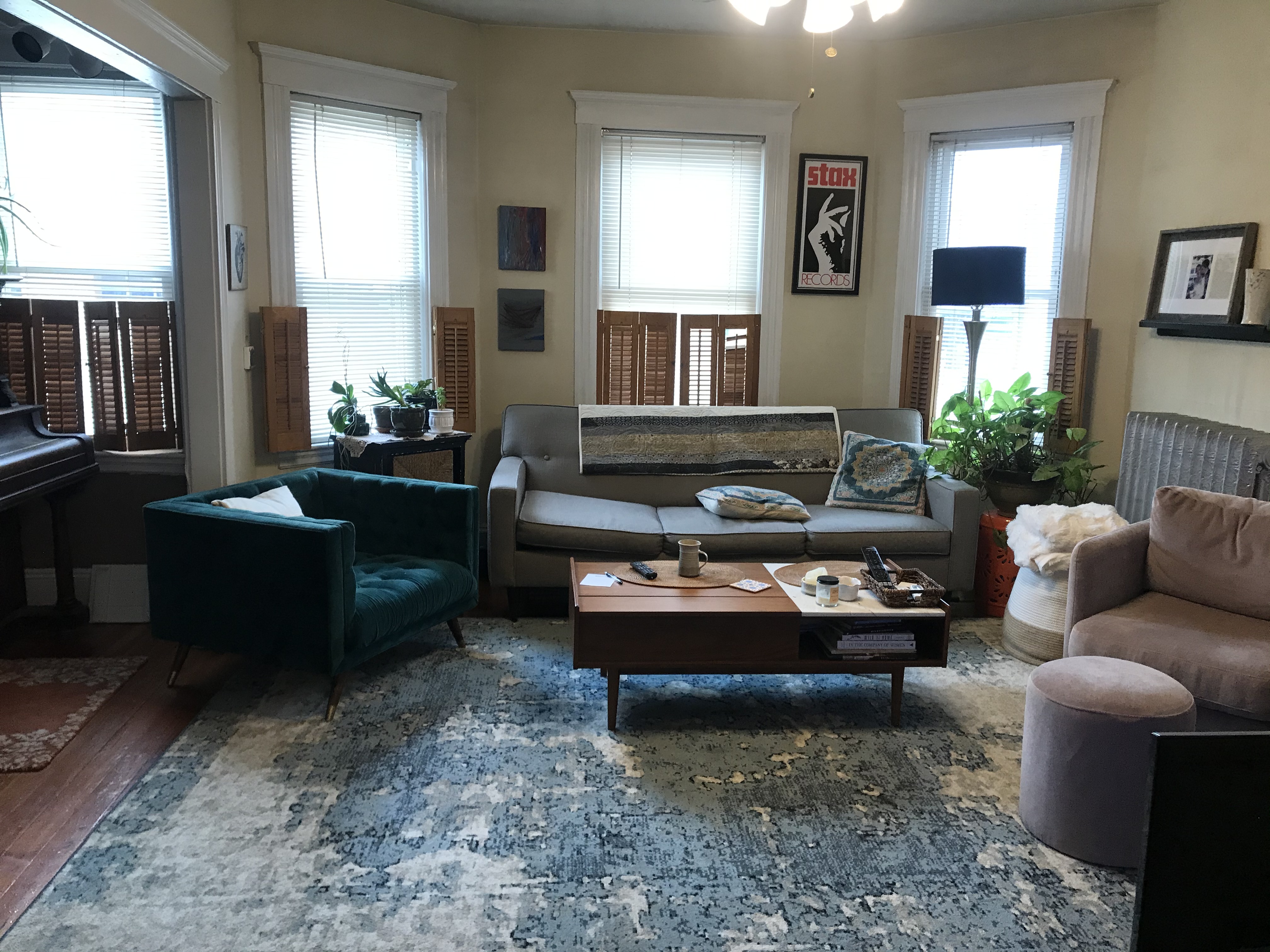 2 bed, 1 bath apartment for rent at 609 Centre Unit 1, Jamaica Plain — photo 4 of 17