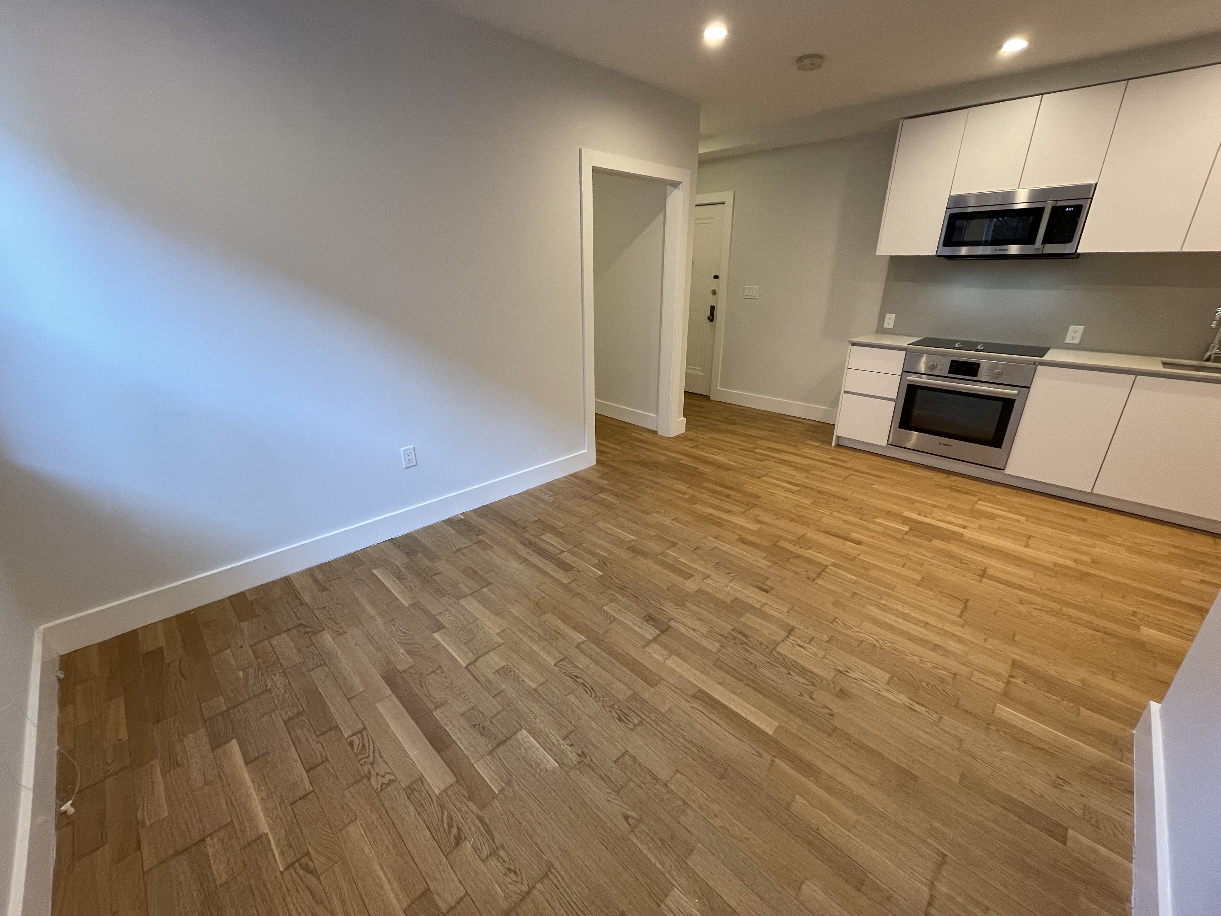 1 bed, 1 bath apartment for rent at 136 Highland Ave Unit 11-CF, Winter Hill — photo 2 of 11